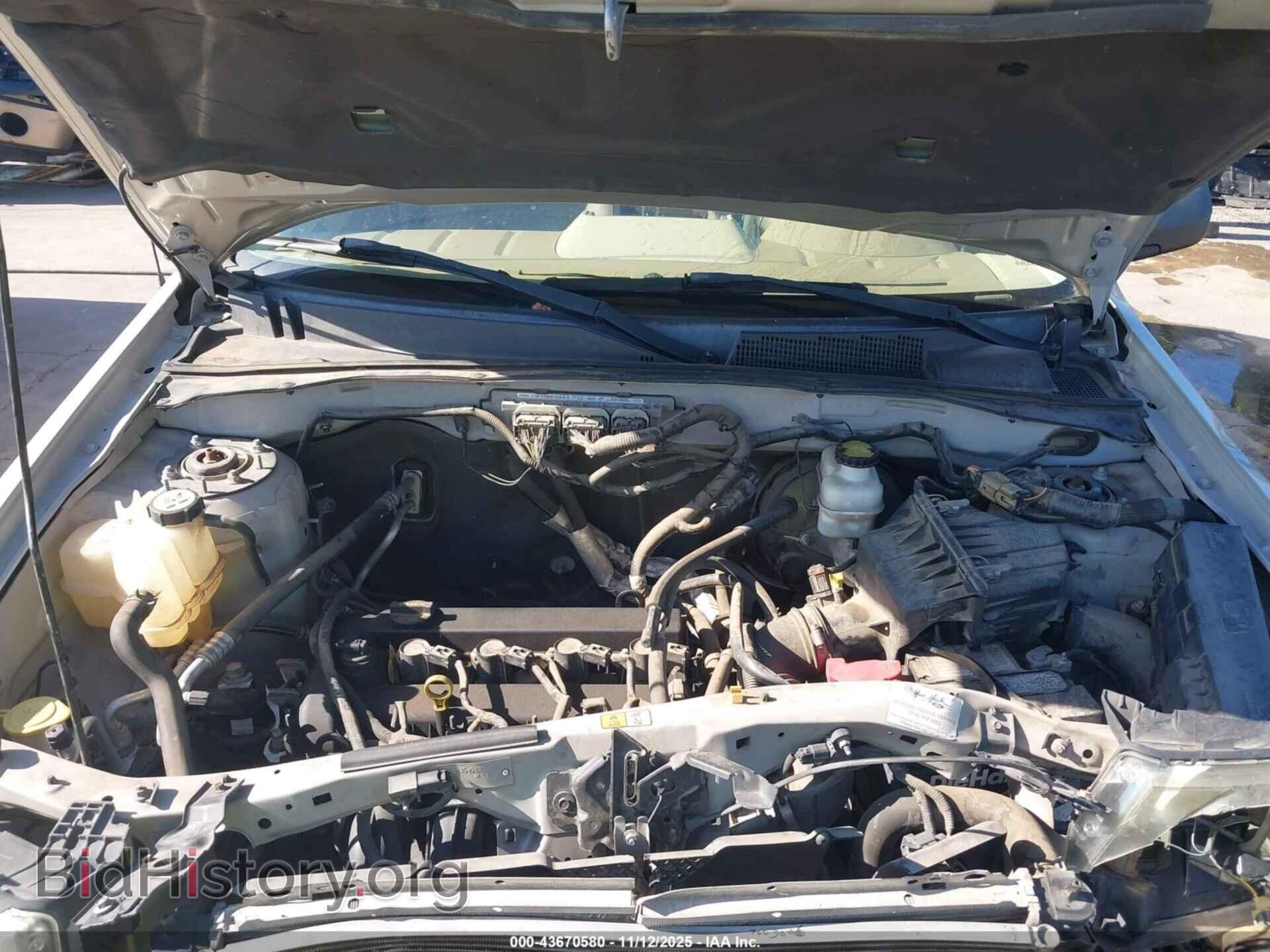 2011 FORD ESCAPE - VIN: 1FMCU0D73BKA80907 - Фото 10