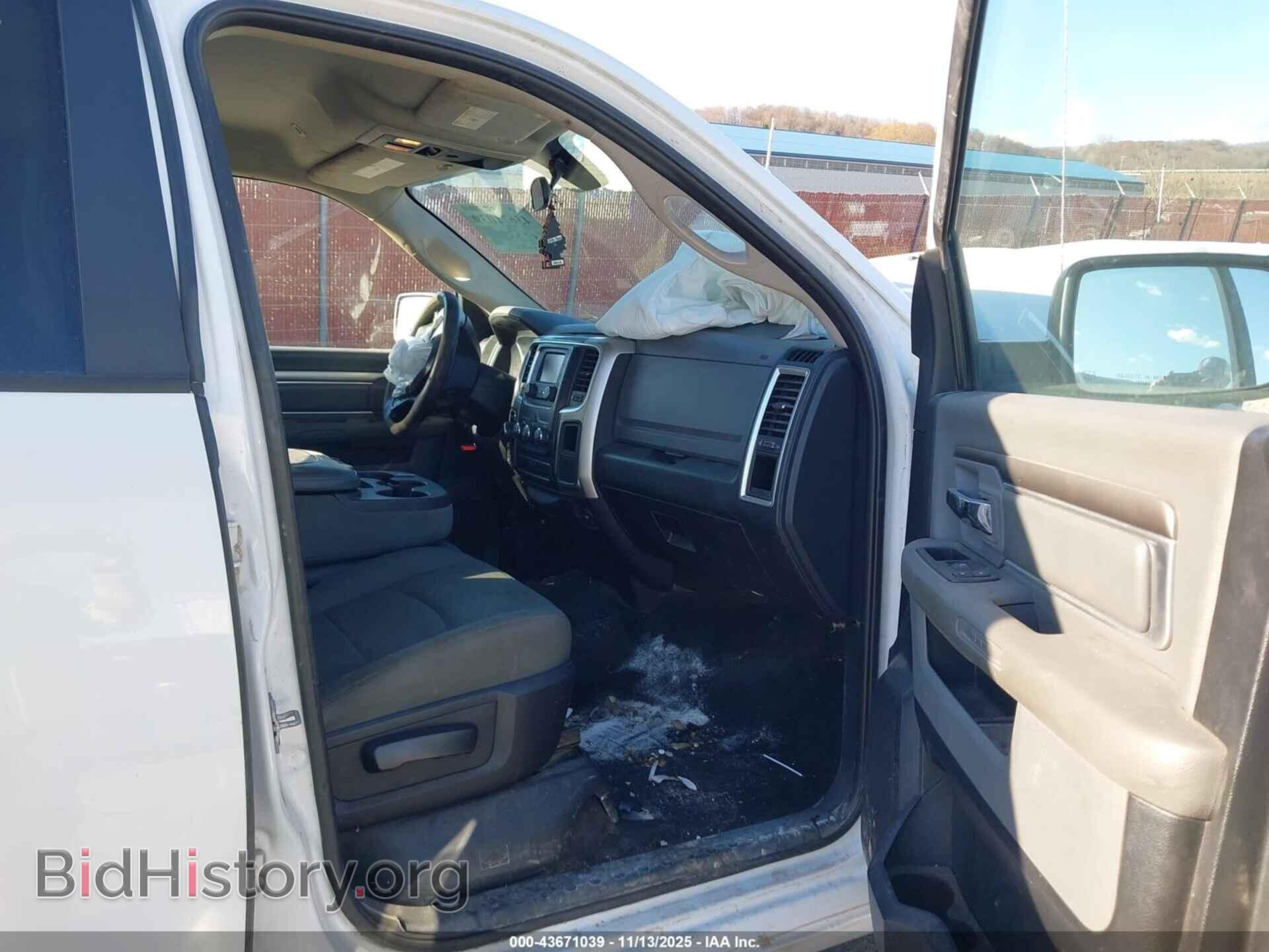 2017 RAM 1500 - VIN: 1C6RR7TT8HS742777 - Фото 5