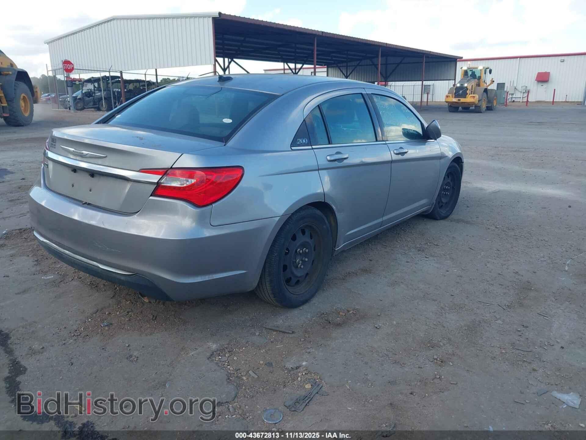 2013 CHRYSLER 200 - VIN: 1C3CCBBG3DN532298 - Photo 4
