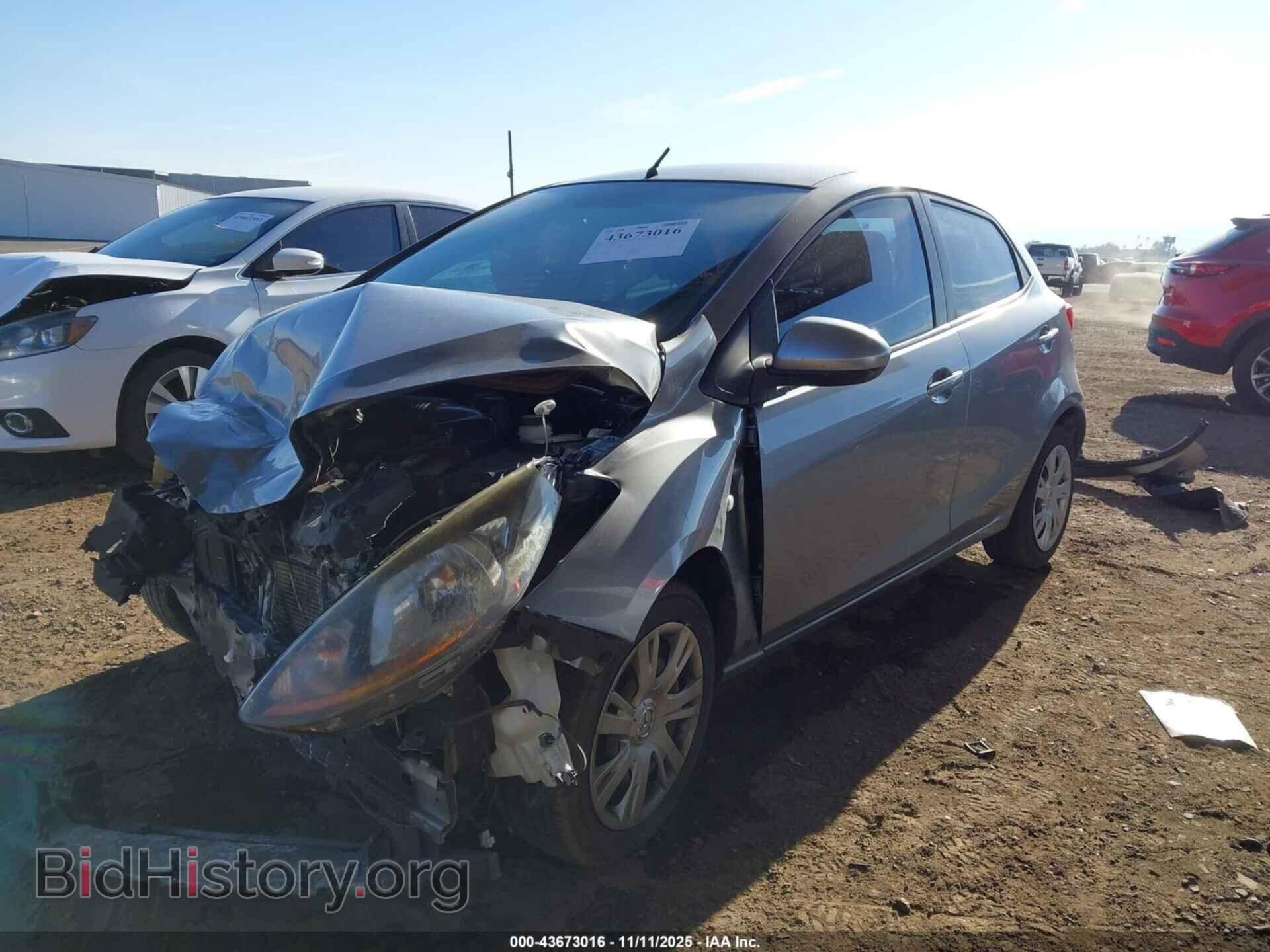 2014 MAZDA MAZDA2 - VIN: JM1DE1KZ4E0188551 - Фото 2