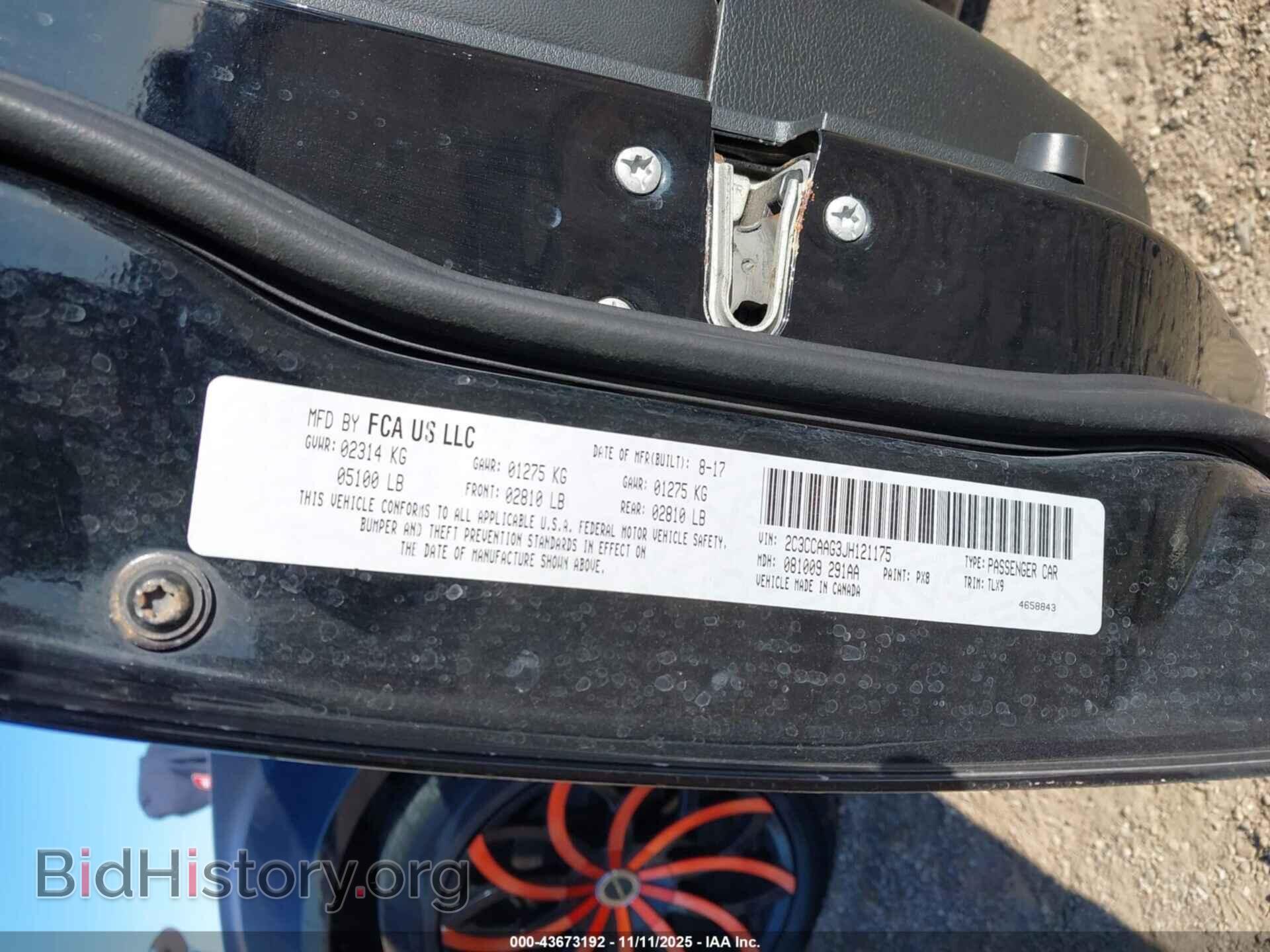 2018 CHRYSLER 300 - VIN: 2C3CCAAG3JH121175 - Фото 9
