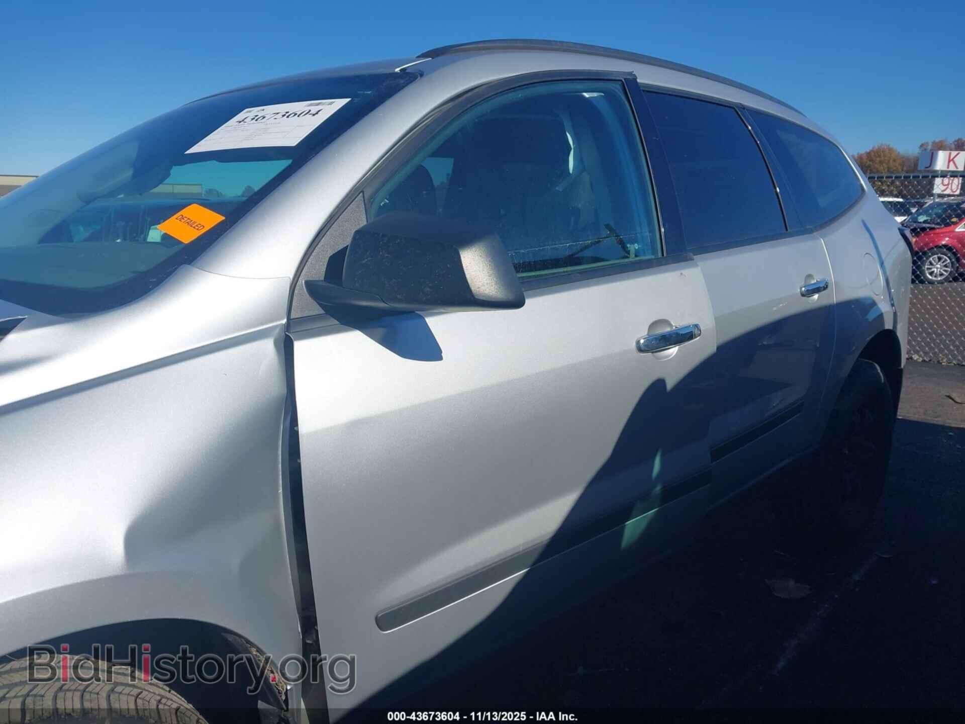 2017 CHEVROLET TRAVERSE - VIN: 1GNKRFKD2HJ340328 - Фото 15