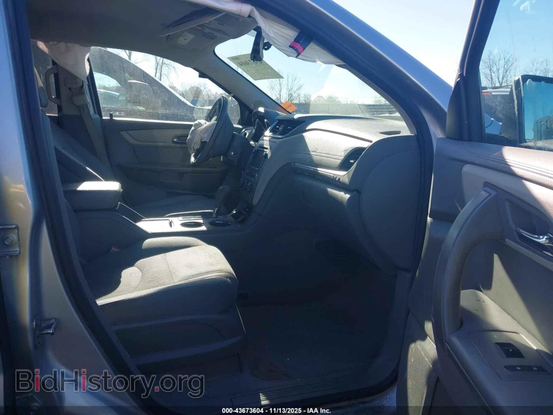 2017 CHEVROLET TRAVERSE - VIN: 1GNKRFKD2HJ340328 - Фото 5