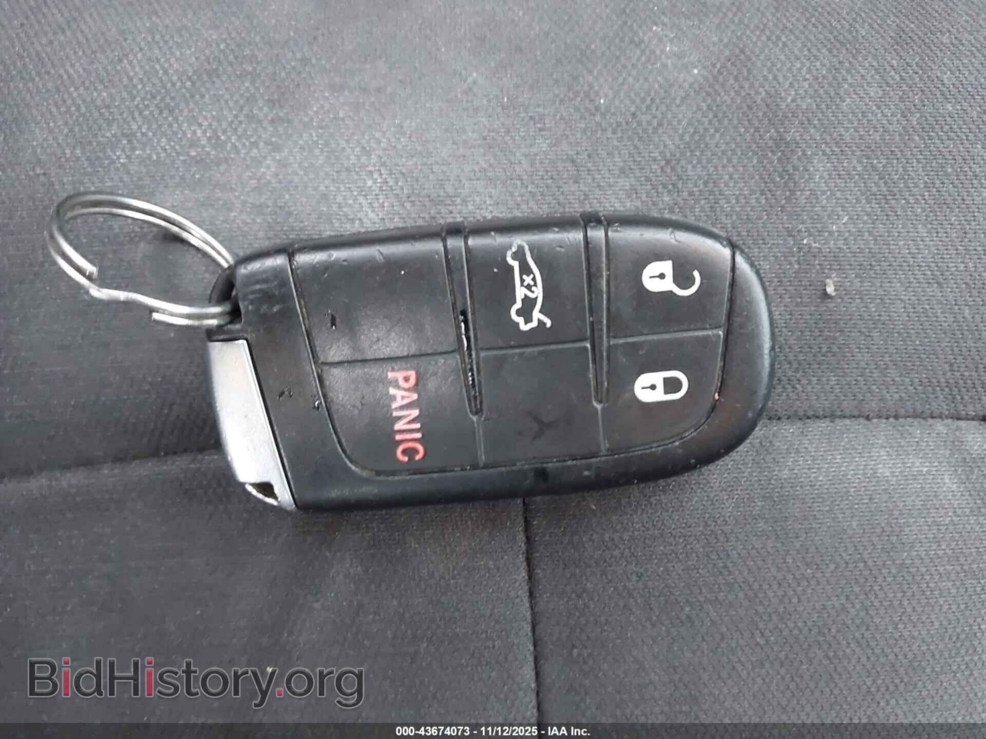 2015 CHRYSLER 200 - VIN: 1C3CCCAB9FN644943 - Фото 11