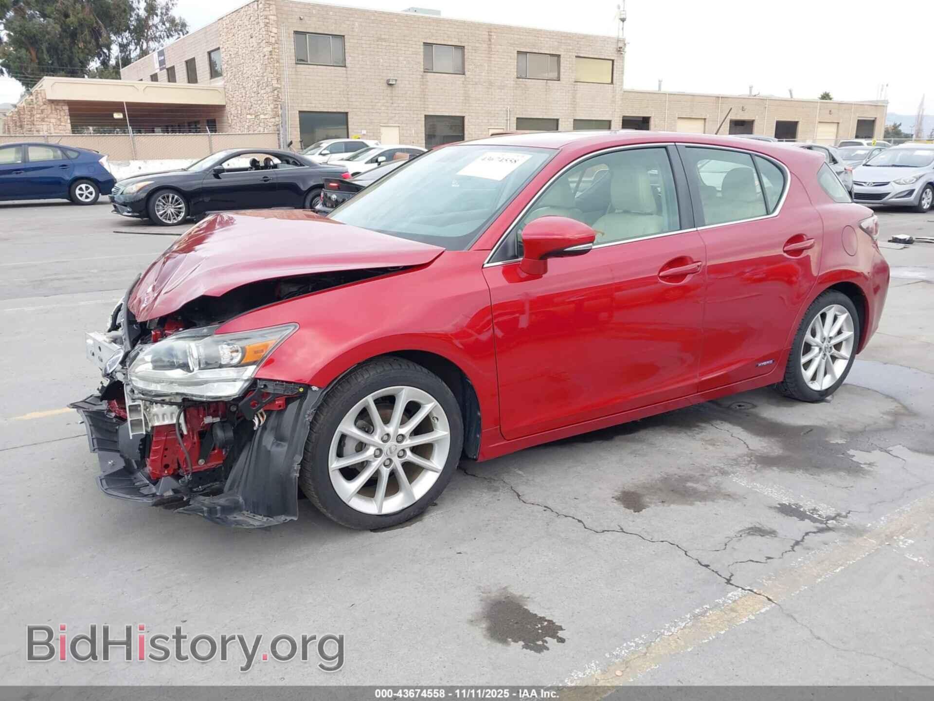 2013 LEXUS CT 200H - VIN: JTHKD5BHXD2130986 - Фото 2
