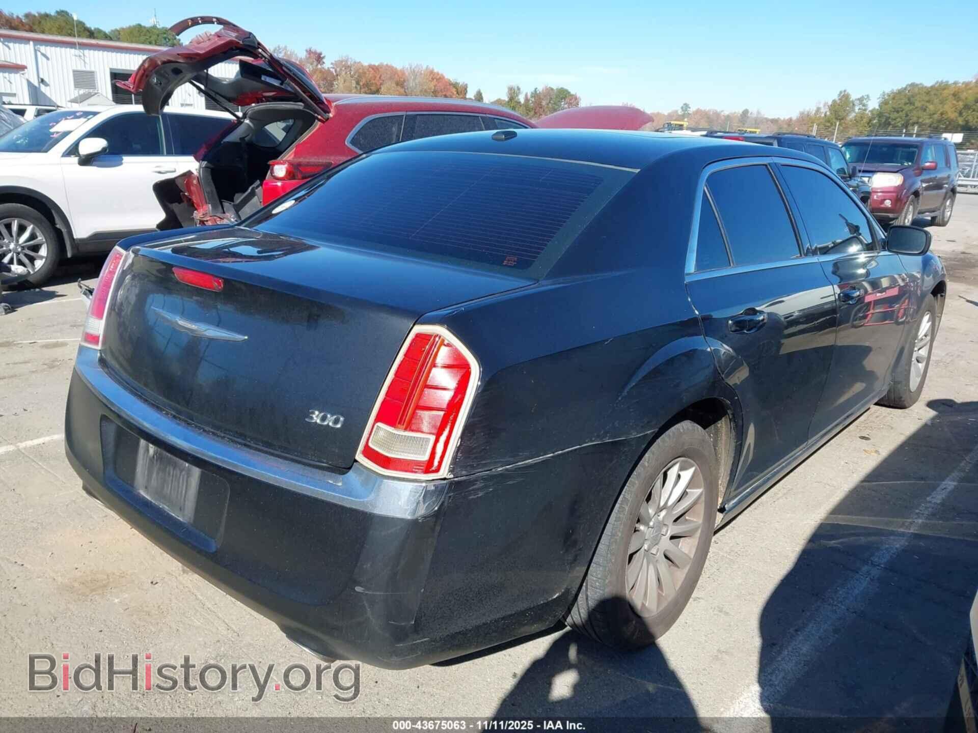 2013 CHRYSLER 300 - VIN: 2C3CCAAG2DH576197 - Фото 4