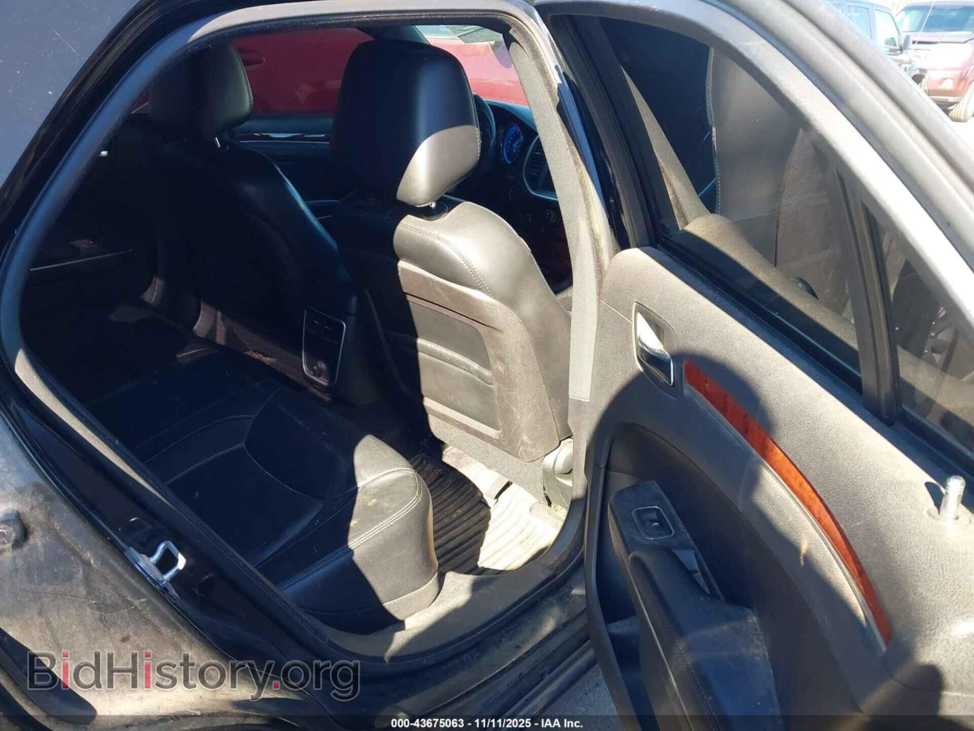 2013 CHRYSLER 300 - VIN: 2C3CCAAG2DH576197 - Фото 8
