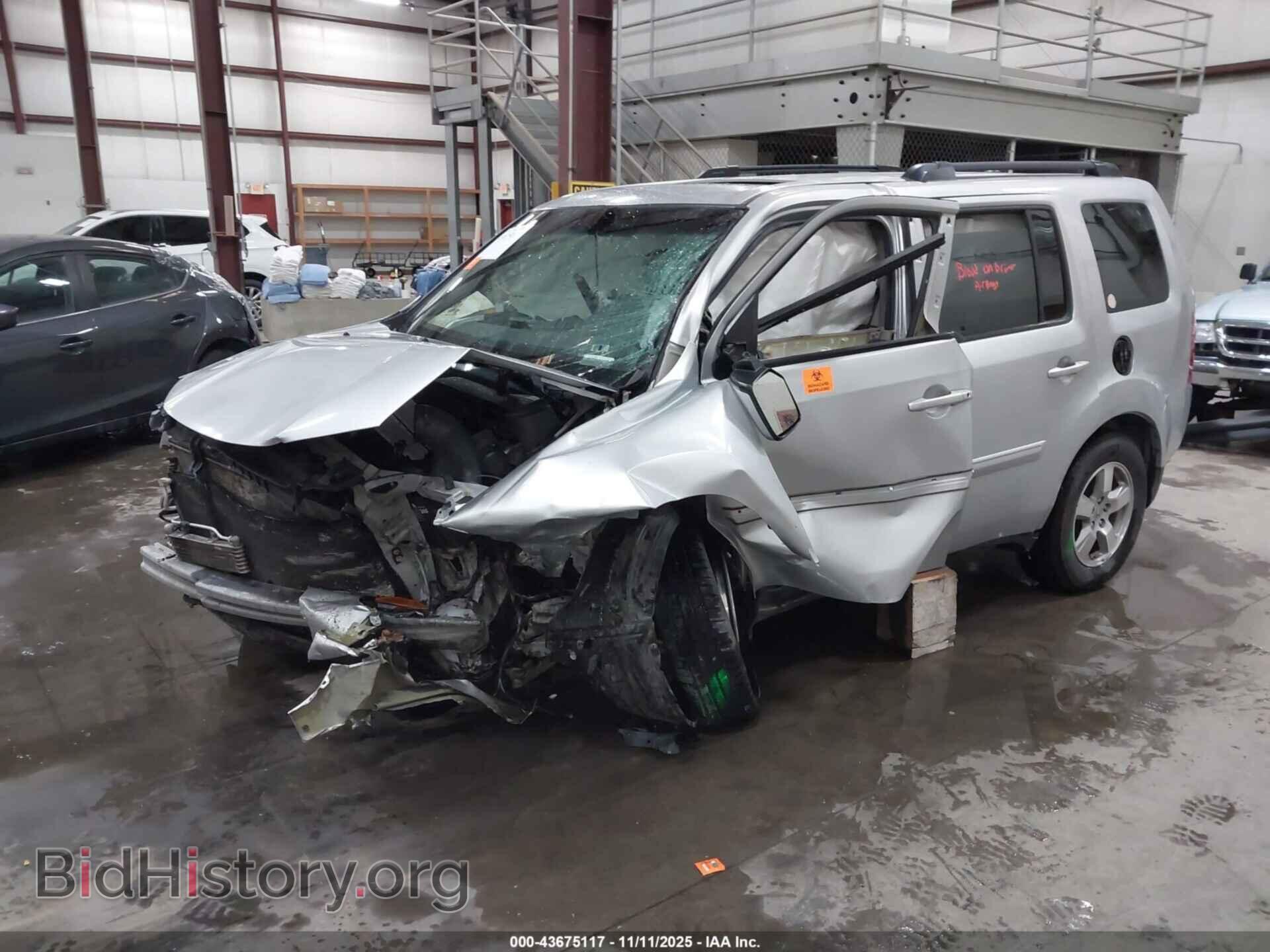 2011 HONDA PILOT - VIN: 5FNYF4H50BB091588 - Фото 2