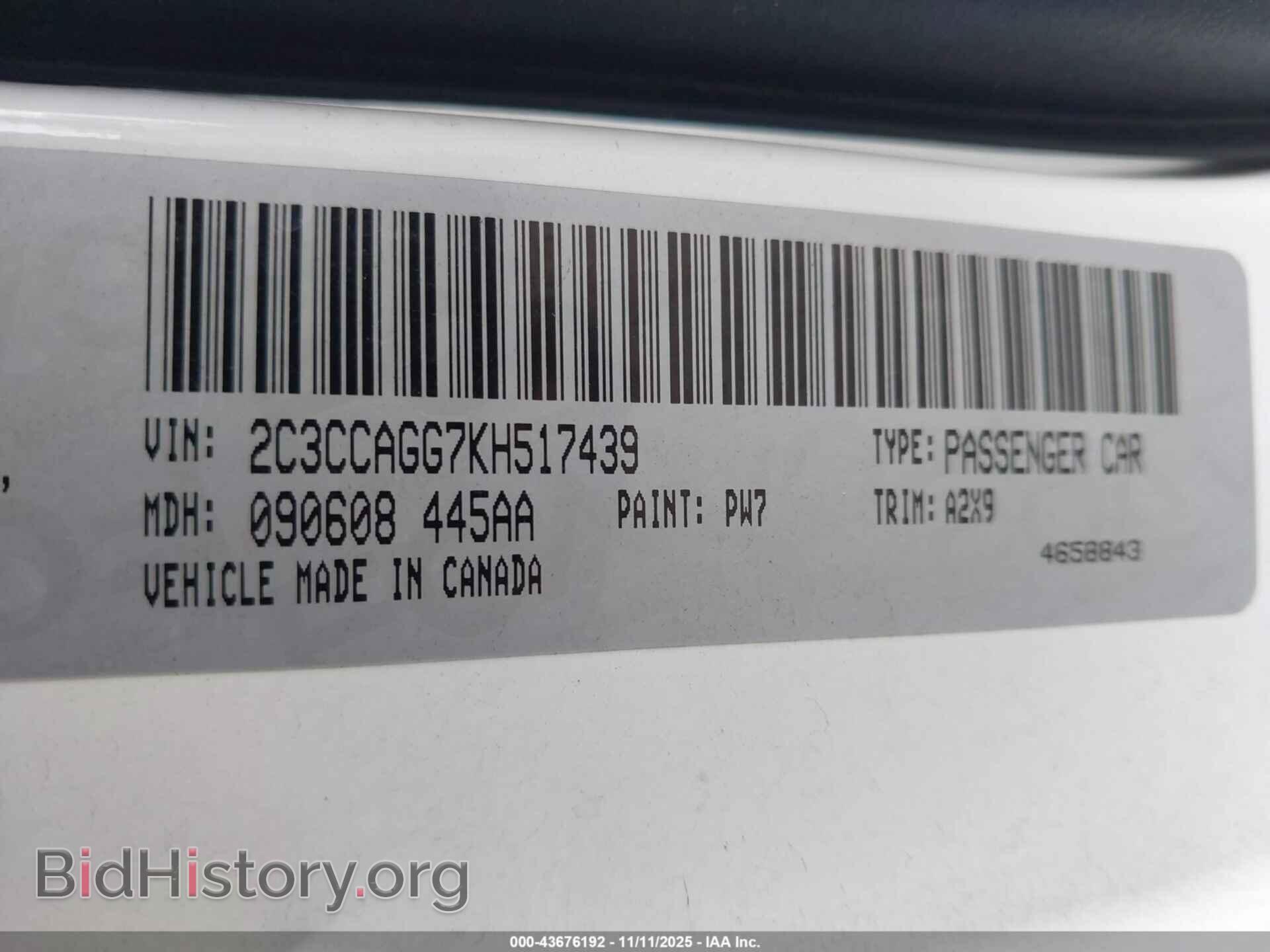 2019 CHRYSLER 300 - VIN: 2C3CCAGG7KH517439 - Фото 9