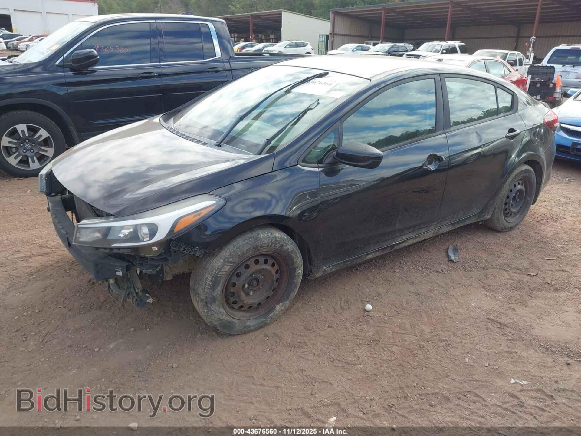 2017 KIA FORTE - VIN: 3KPFK4A77HE062425 - Фото 2