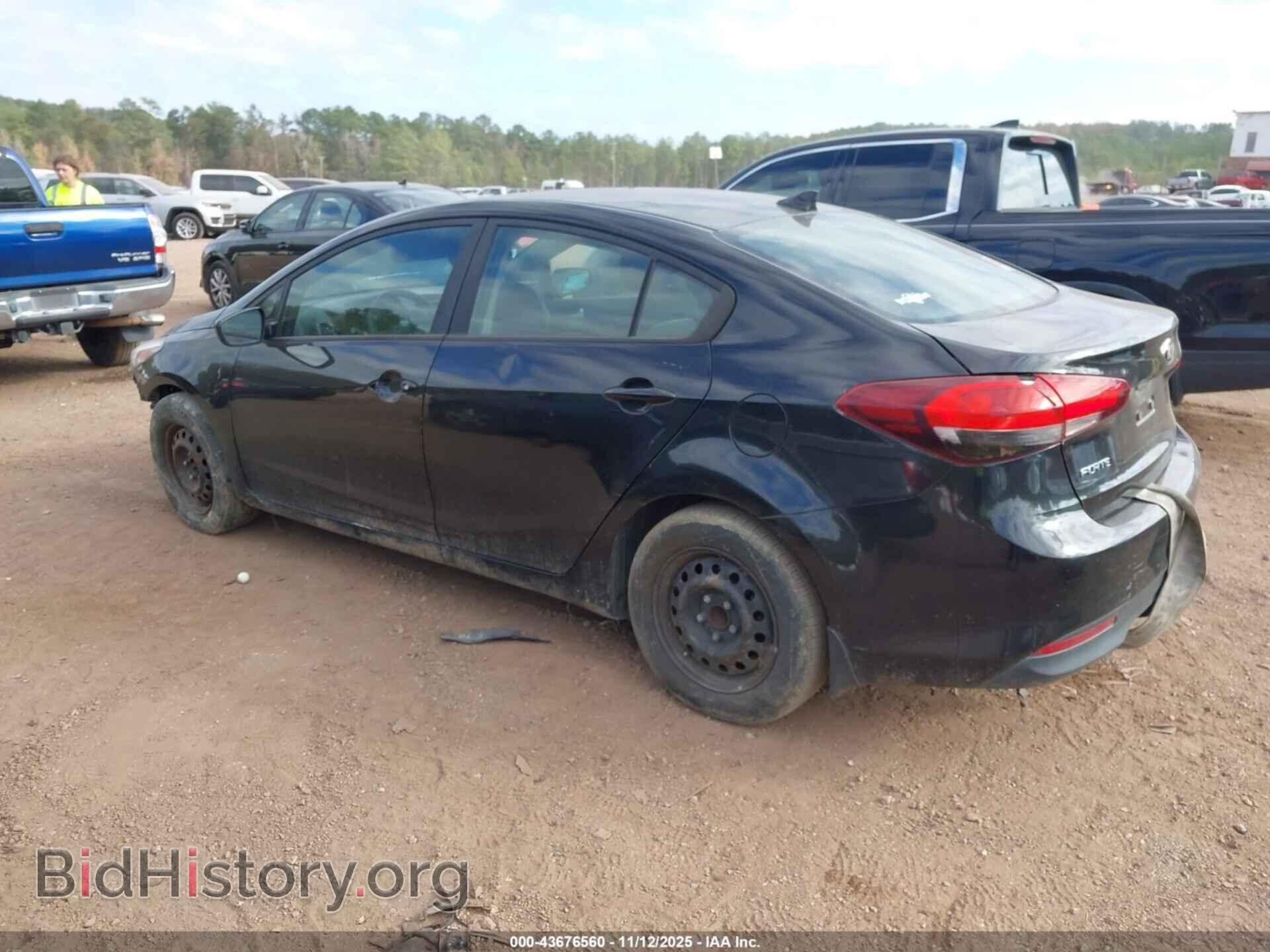 2017 KIA FORTE - VIN: 3KPFK4A77HE062425 - Фото 3