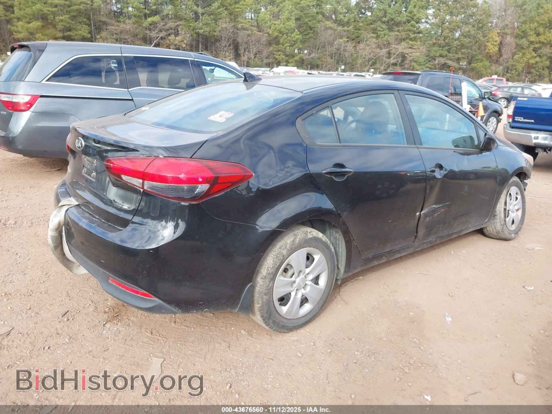 2017 KIA FORTE - VIN: 3KPFK4A77HE062425 - Фото 4