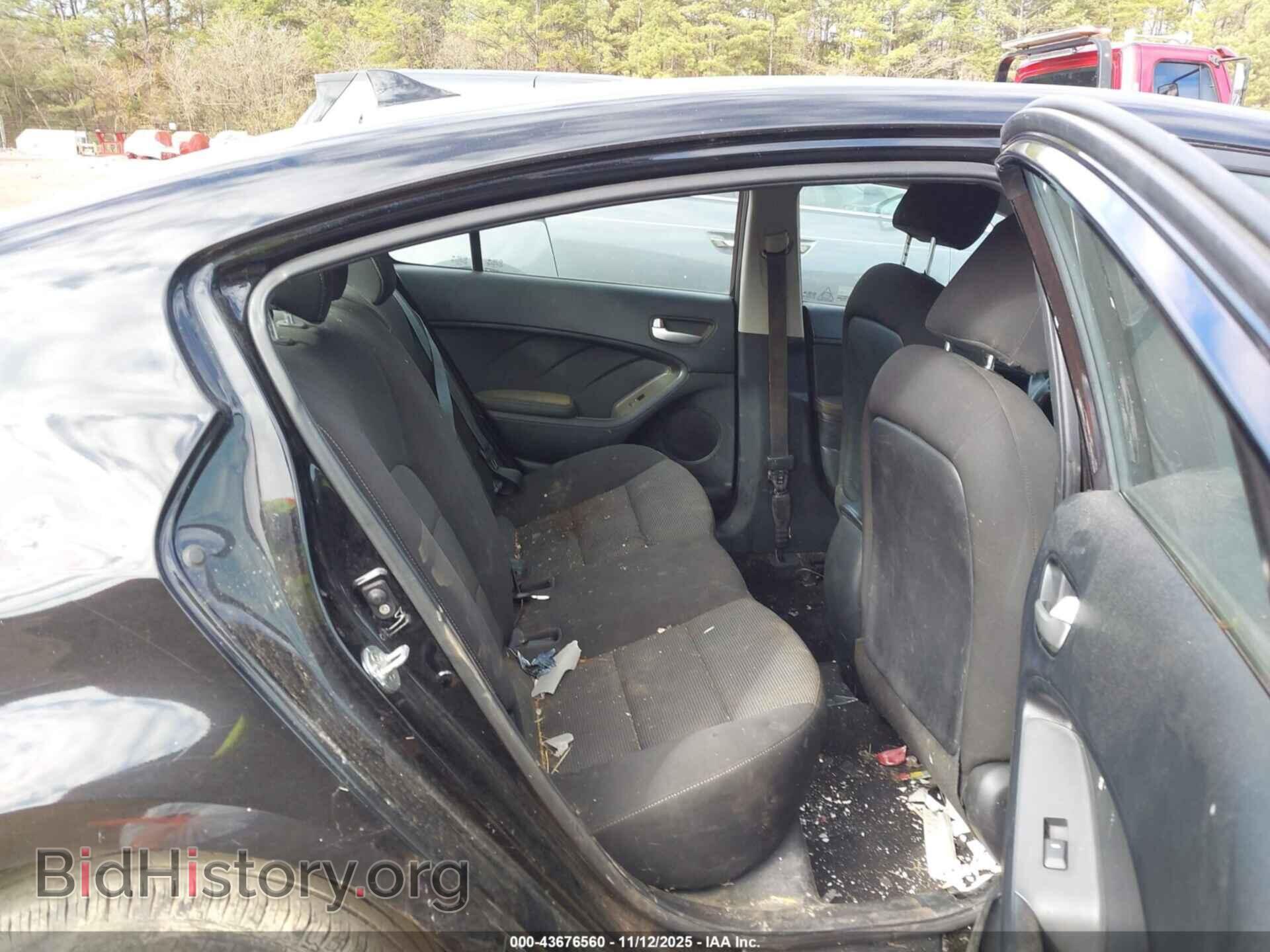 2017 KIA FORTE - VIN: 3KPFK4A77HE062425 - Фото 8