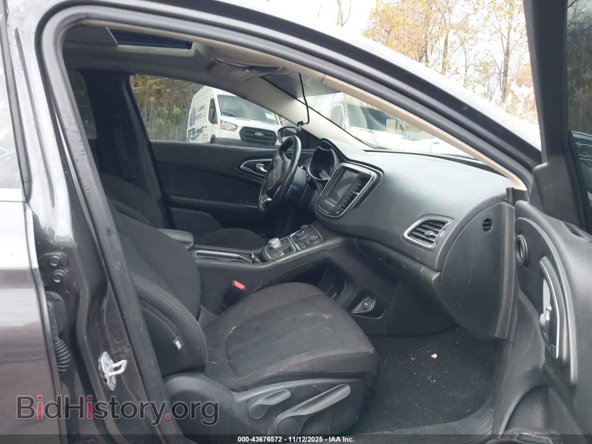 2016 CHRYSLER 200 - VIN: 1C3CCCAB7GN115041 - Photo 5