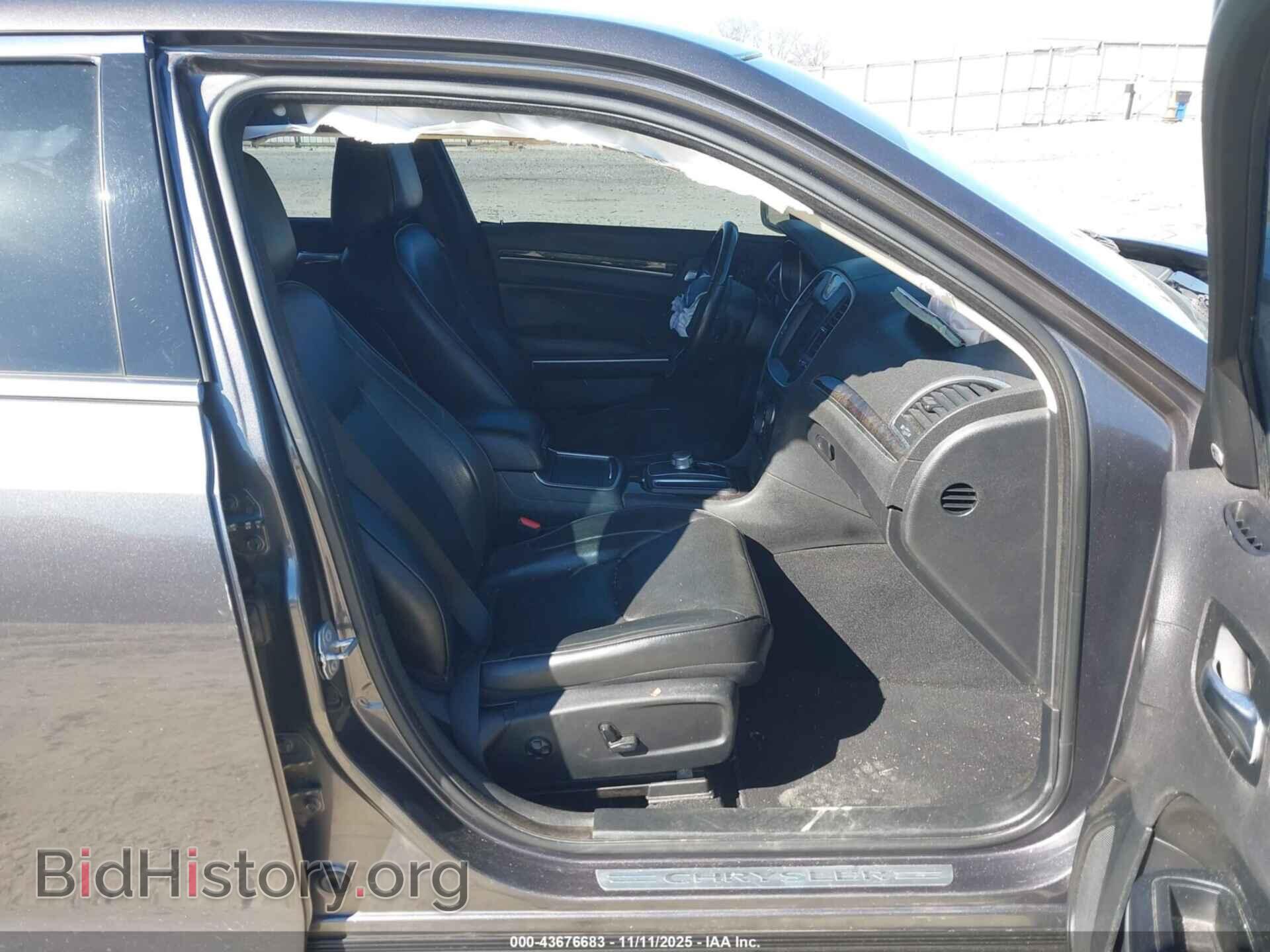 2019 CHRYSLER 300 - VIN: 2C3CCAEG5KH536445 - Фото 5