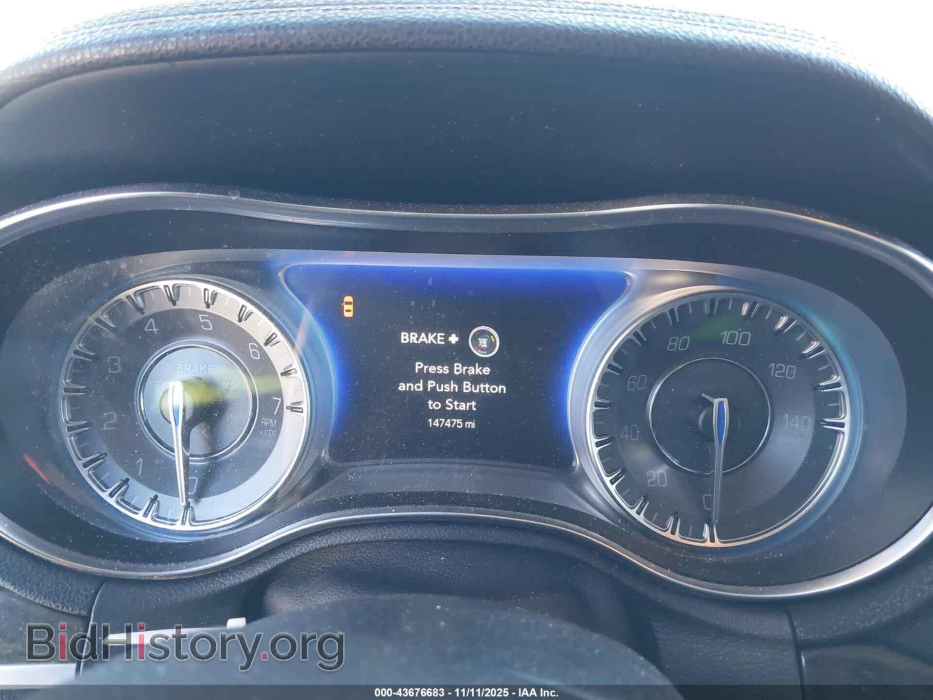 2019 CHRYSLER 300 - VIN: 2C3CCAEG5KH536445 - Фото 7