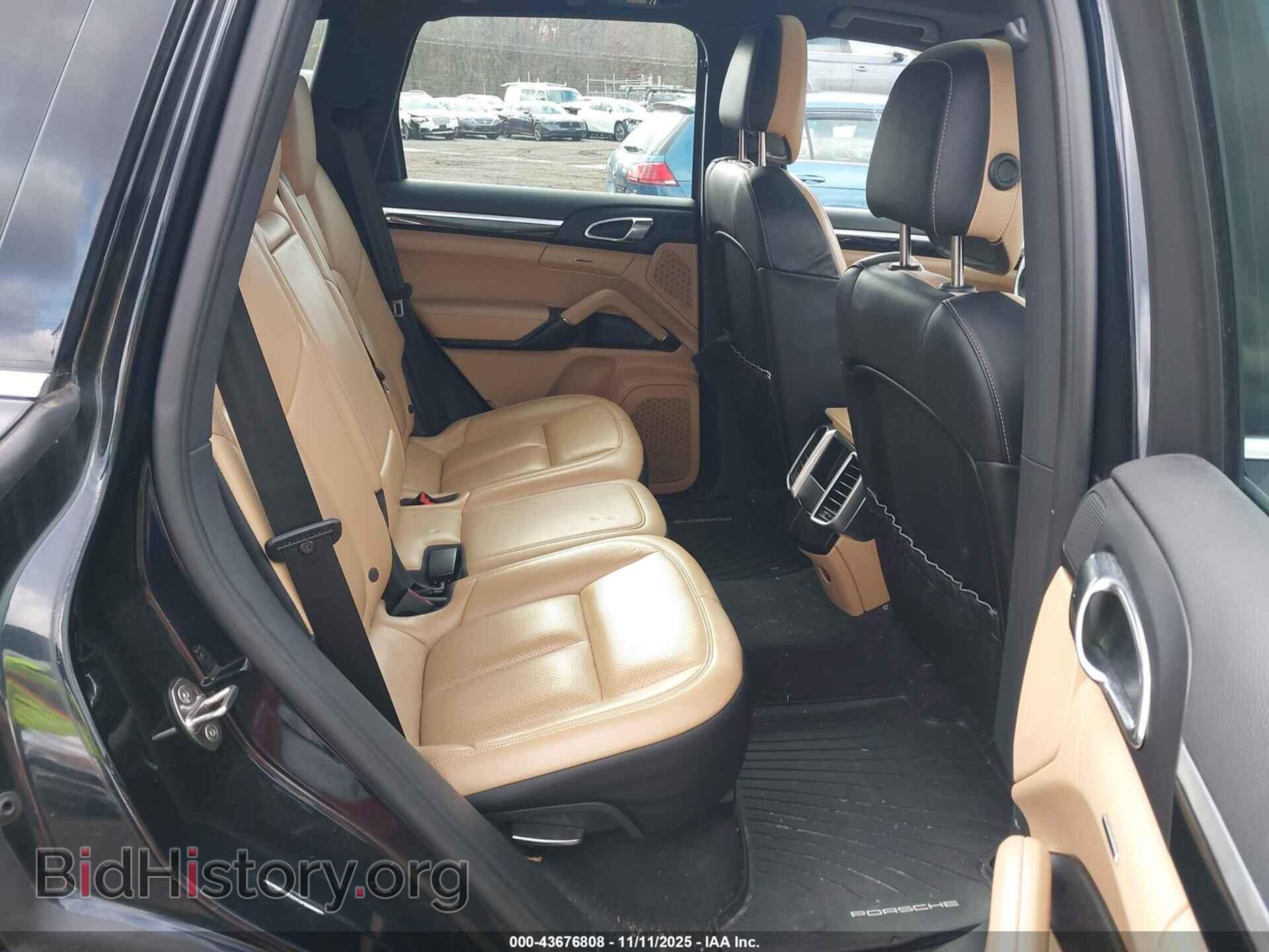 2016 PORSCHE CAYENNE - VIN: WP1AA2A21GKA38198 - Фото 8