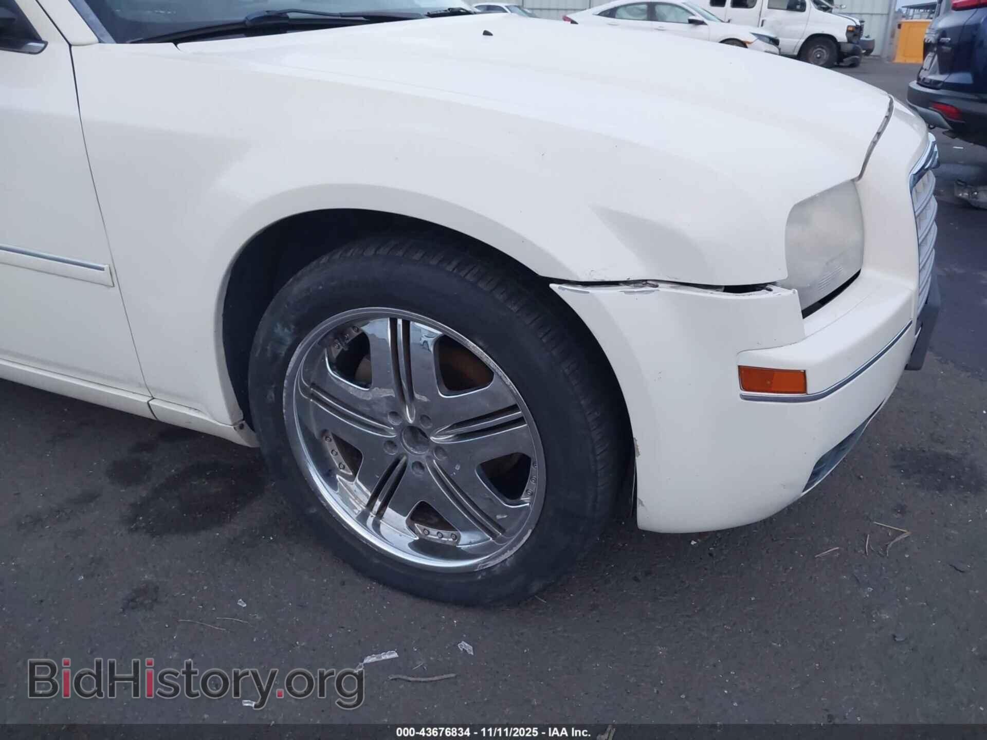 2006 CHRYSLER 300 - VIN: 2C3KA53G86H370469 - Фото 17