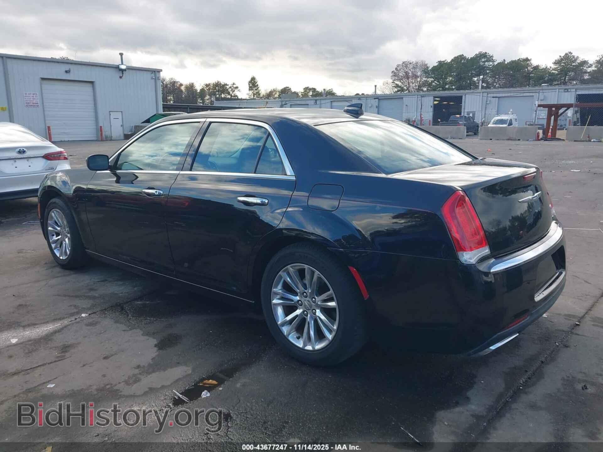 2017 CHRYSLER 300C - VIN: 2C3CCAEG4HH662899 - Фото 3