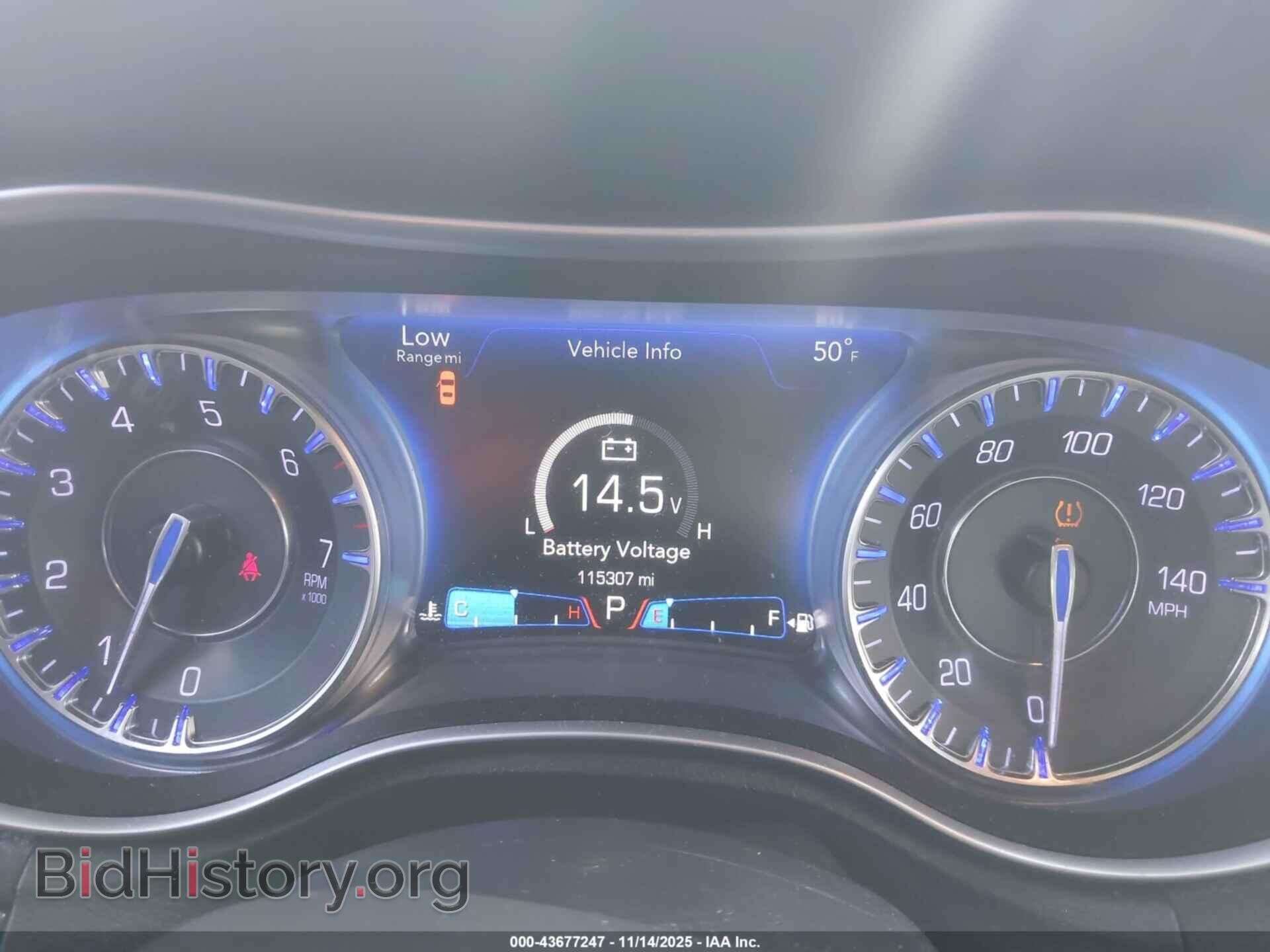 2017 CHRYSLER 300C - VIN: 2C3CCAEG4HH662899 - Фото 7
