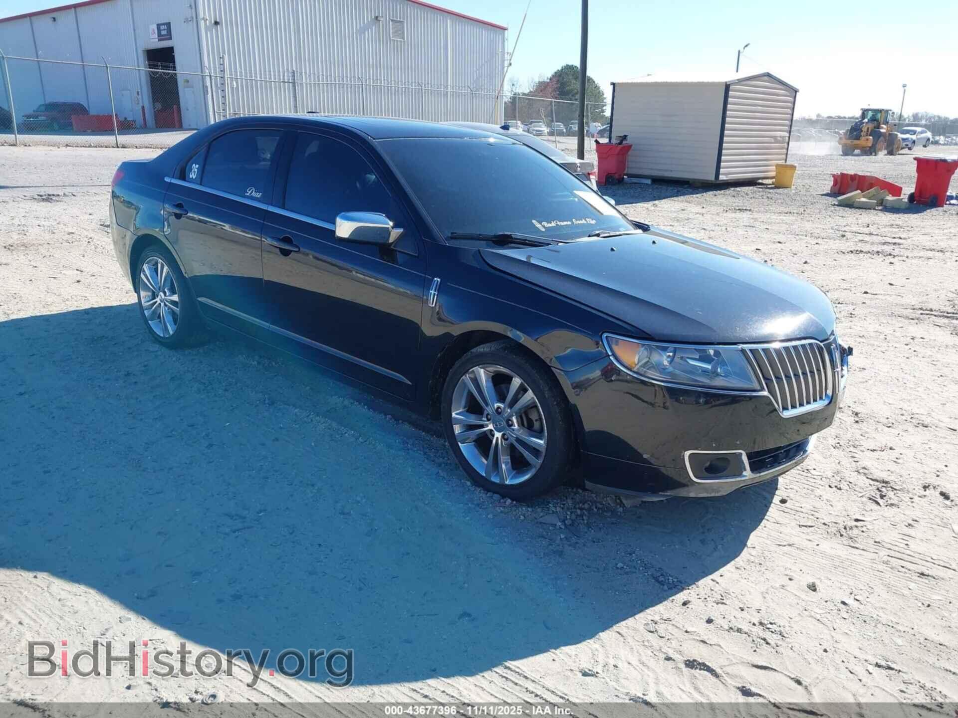 Photo 3LNHL2GC9BR764868 - LINCOLN MKZ 2011