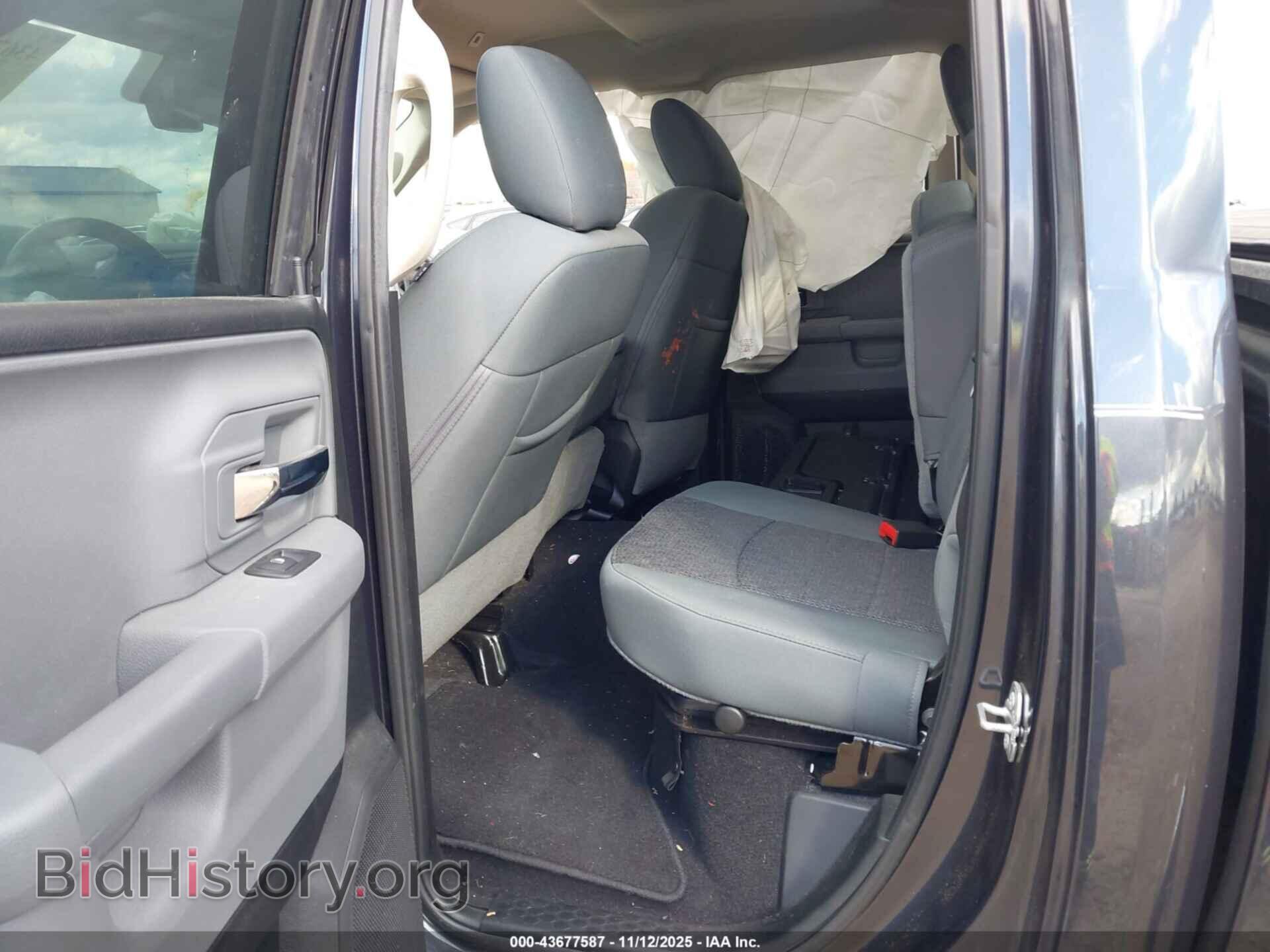 2018 RAM 1500 - VIN: 1C6RR7GT2JS312355 - Фото 8