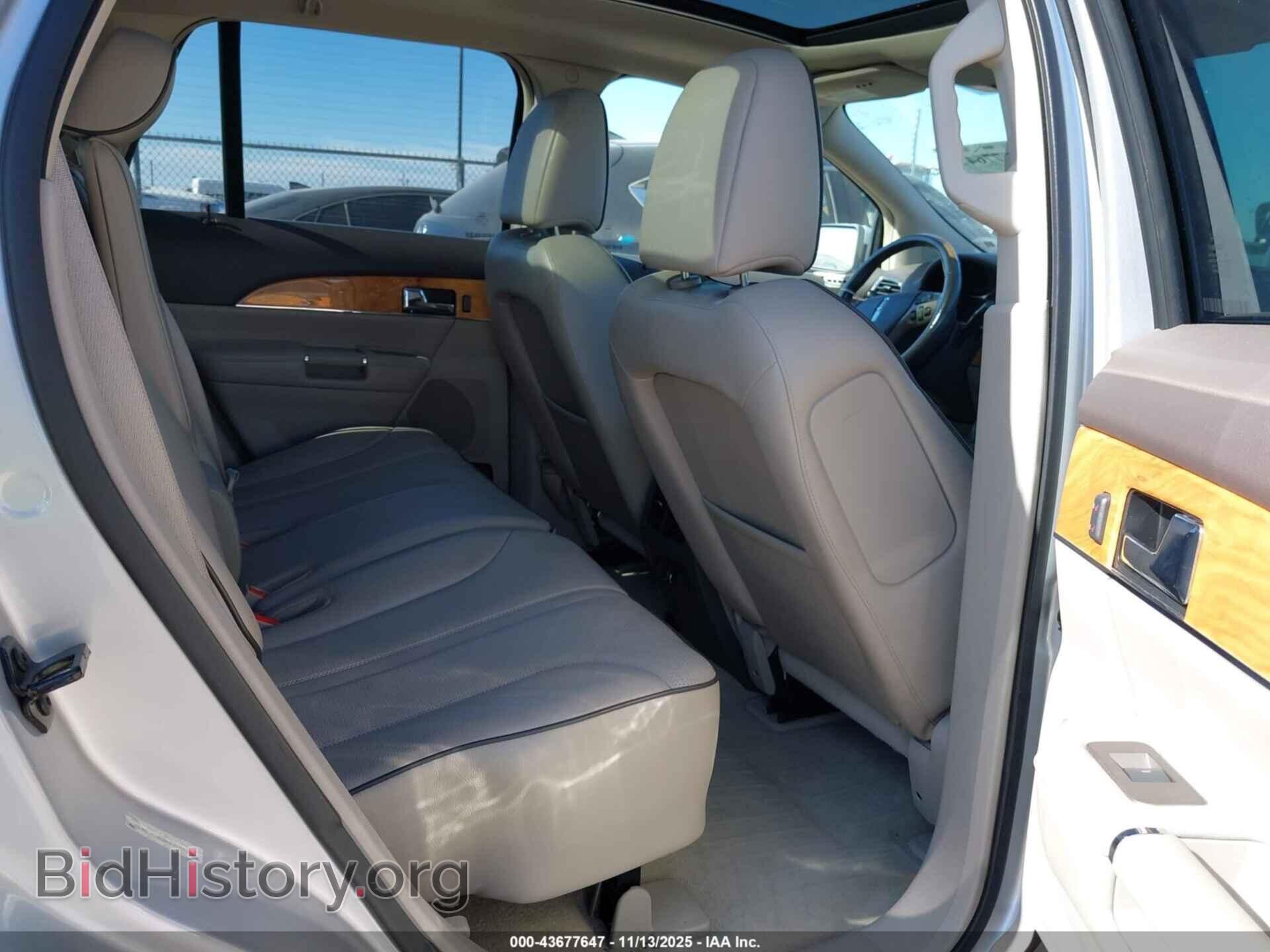 2011 LINCOLN MKX - VIN: 2LMDJ6JK3BBJ28526 - Photo 8