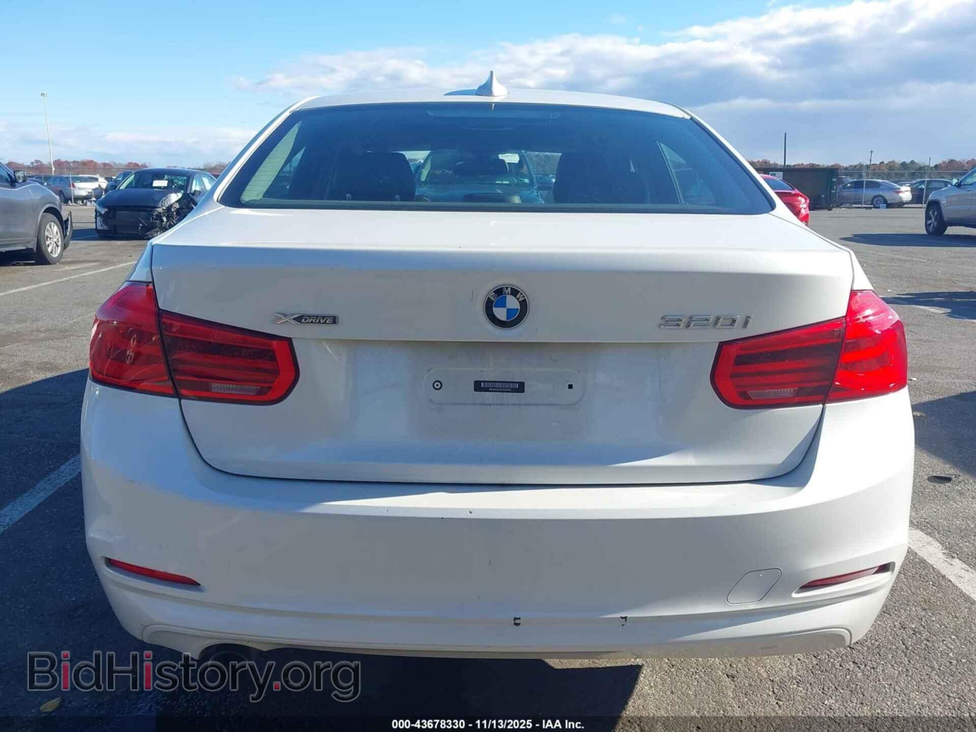 2016 BMW 320I - VIN: WBA8A3C58GK689368 - Фото 16