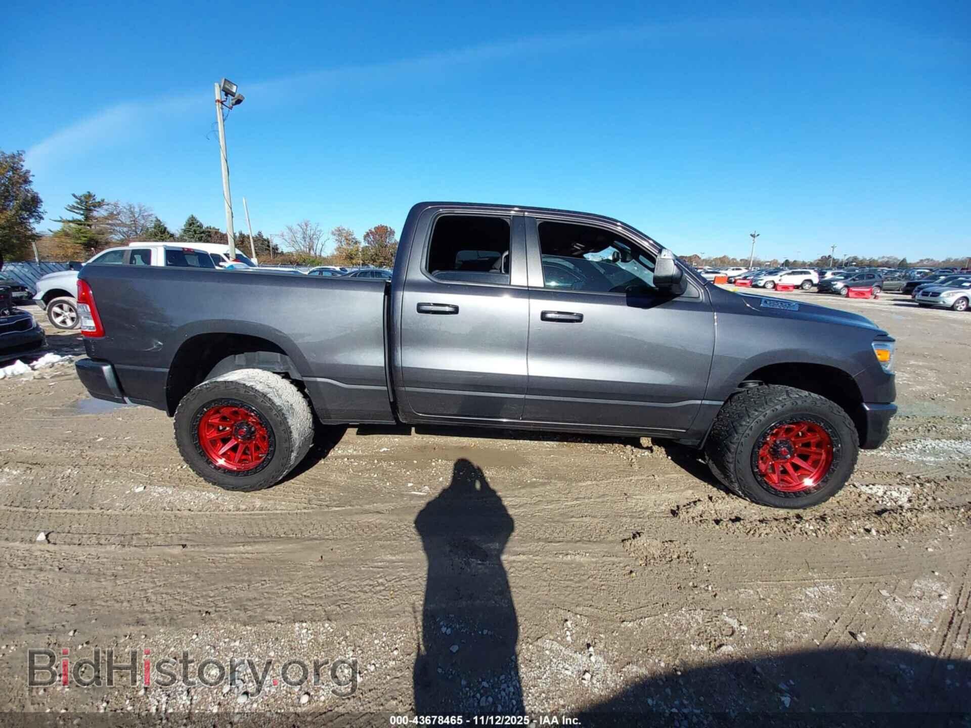 2019 RAM 1500 - VIN: 1C6SRFBT7KN557042 - Фото 13