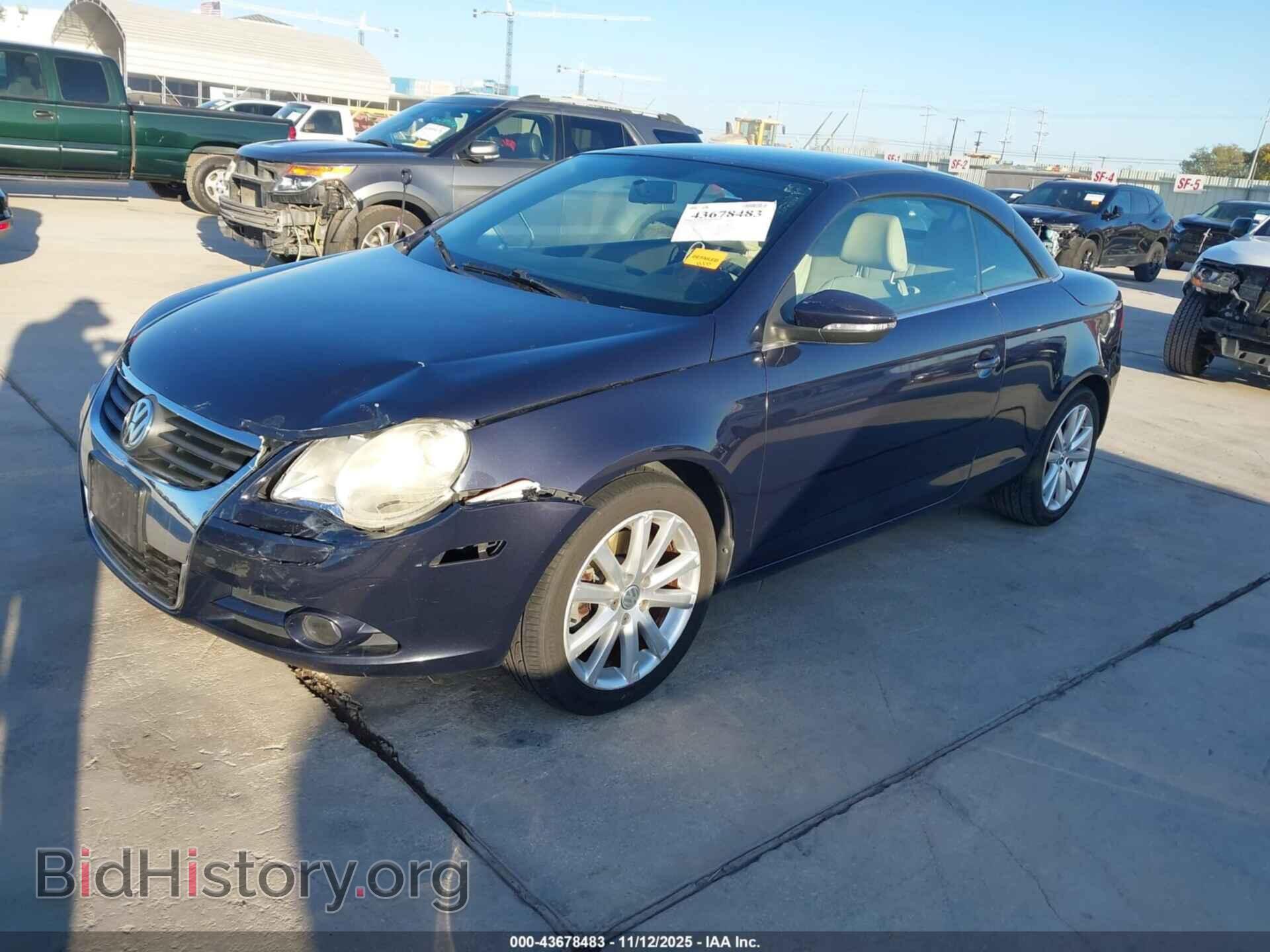 2011 VOLKSWAGEN EOS - VIN: WVWBA7AH2BV001496 - Фото 2