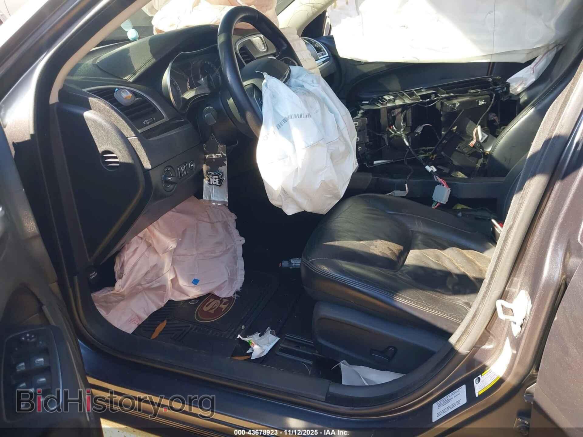 2015 CHRYSLER 300 - VIN: 2C3CCAAG3FH930845 - Фото 5