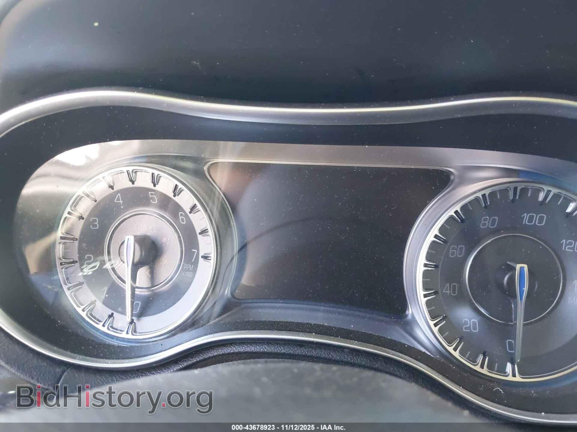 2015 CHRYSLER 300 - VIN: 2C3CCAAG3FH930845 - Фото 7