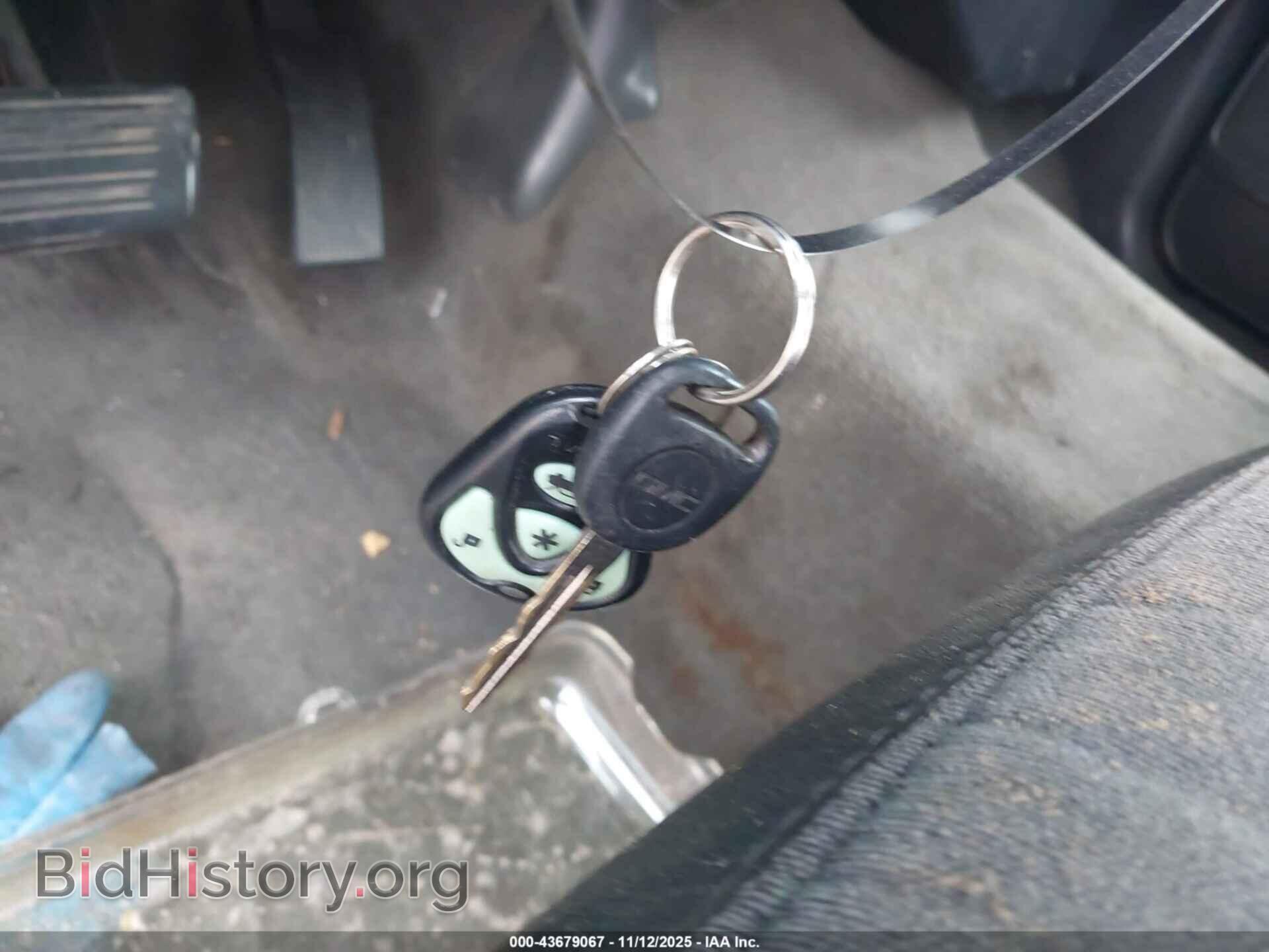 2006 GMC SIERRA 1500 - VIN: 2GTEK13T761226545 - Фото 11