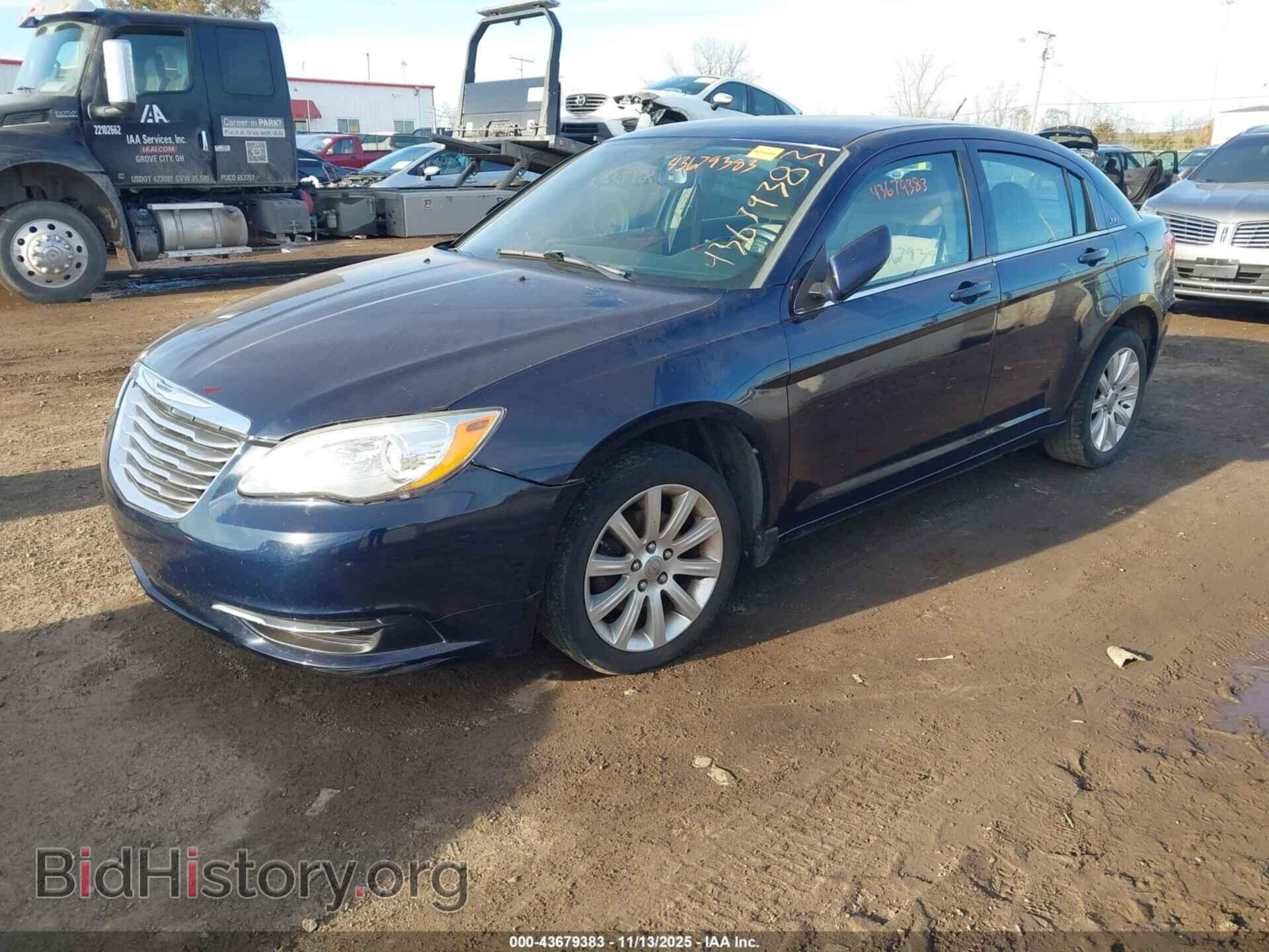 2013 CHRYSLER 200 - VIN: 1C3CCBBB5DN624324 - Фото 2
