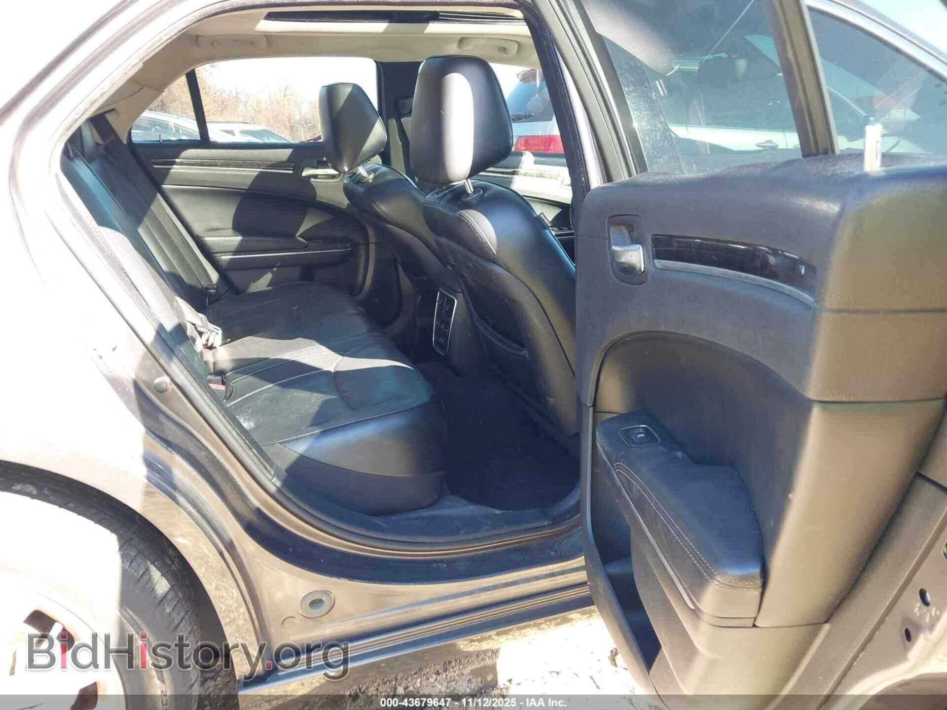 2016 CHRYSLER 300C - VIN: 2C3CCAKG1GH220486 - Фото 8