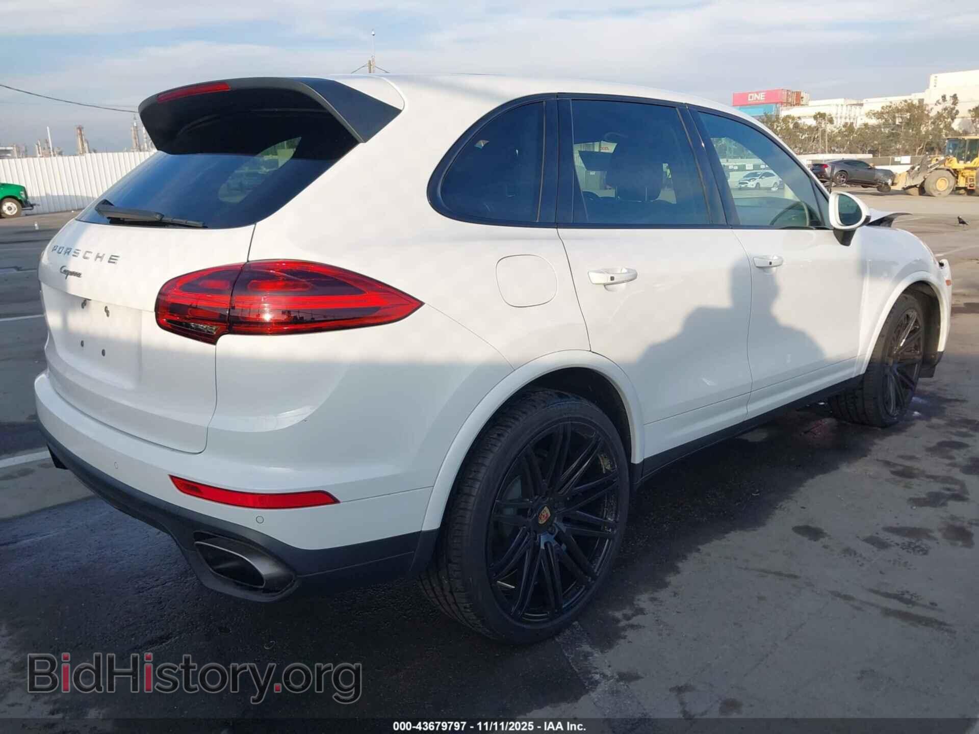2017 PORSCHE CAYENNE - VIN: WP1AA2A21HKA84342 - Фото 4