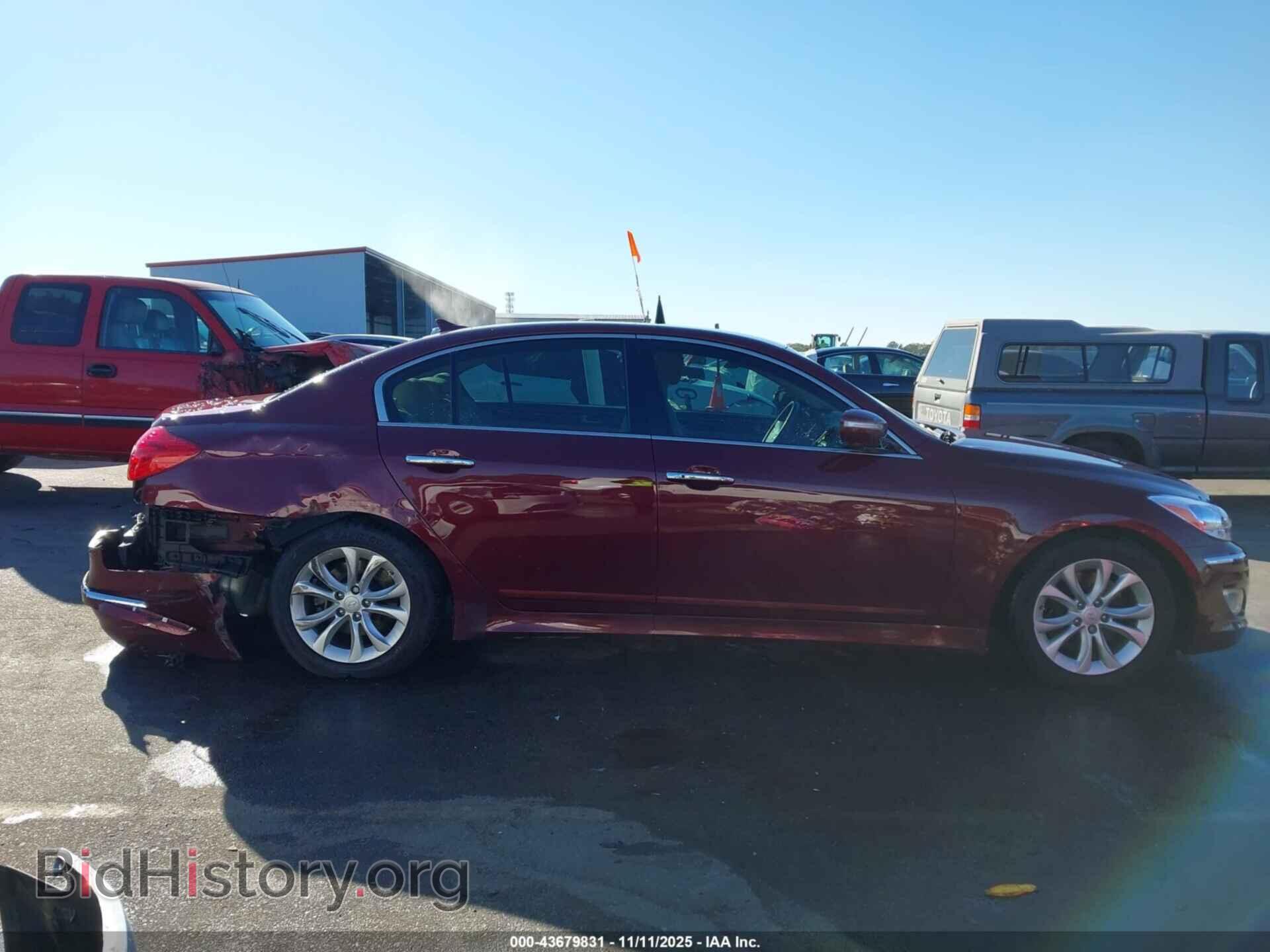 2012 HYUNDAI GENESIS - VIN: KMHGC4DD7CU182749 - Фото 13