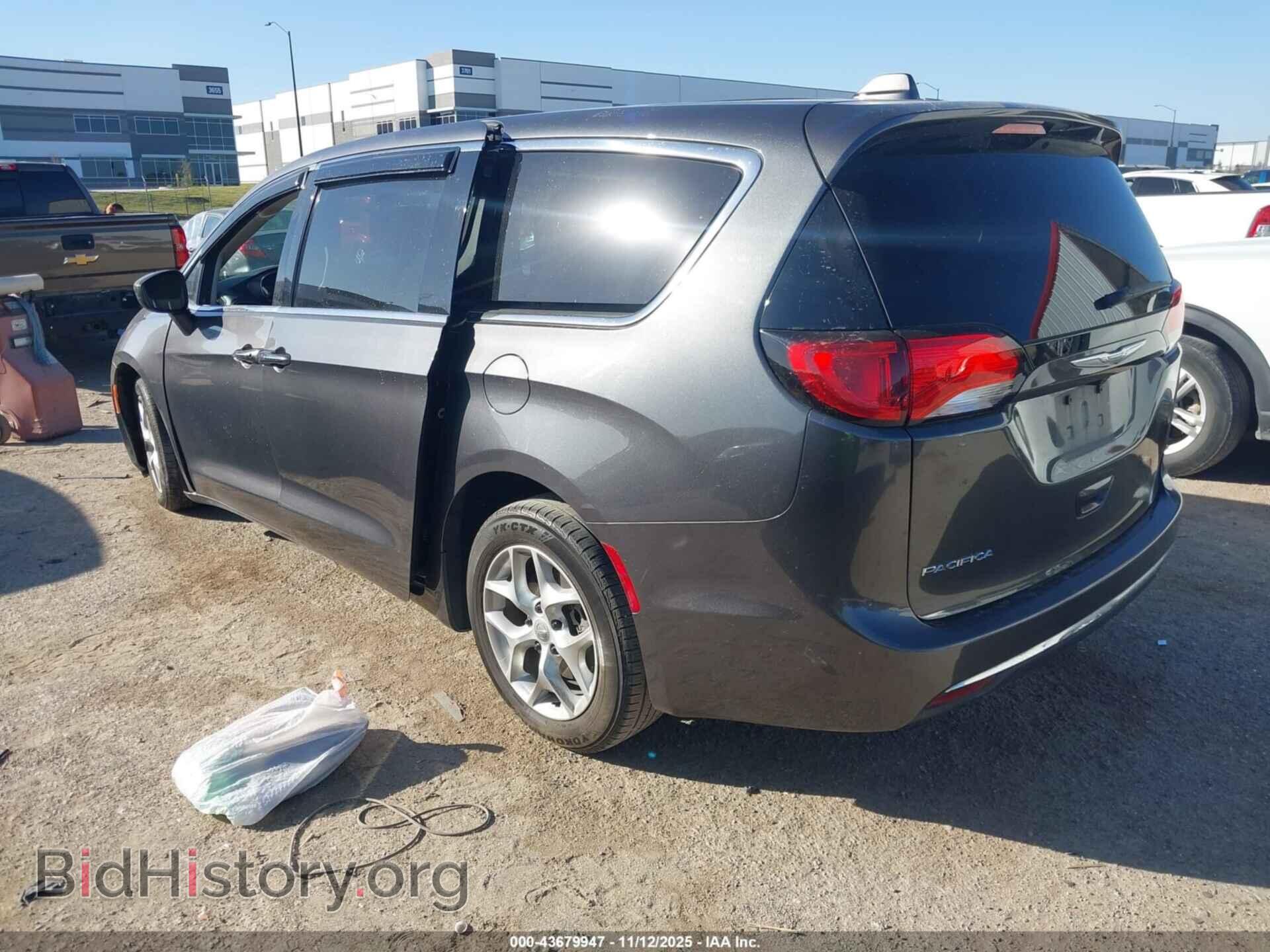 2017 CHRYSLER PACIFICA - VIN: 2C4RC1BG7HR841457 - Photo 3