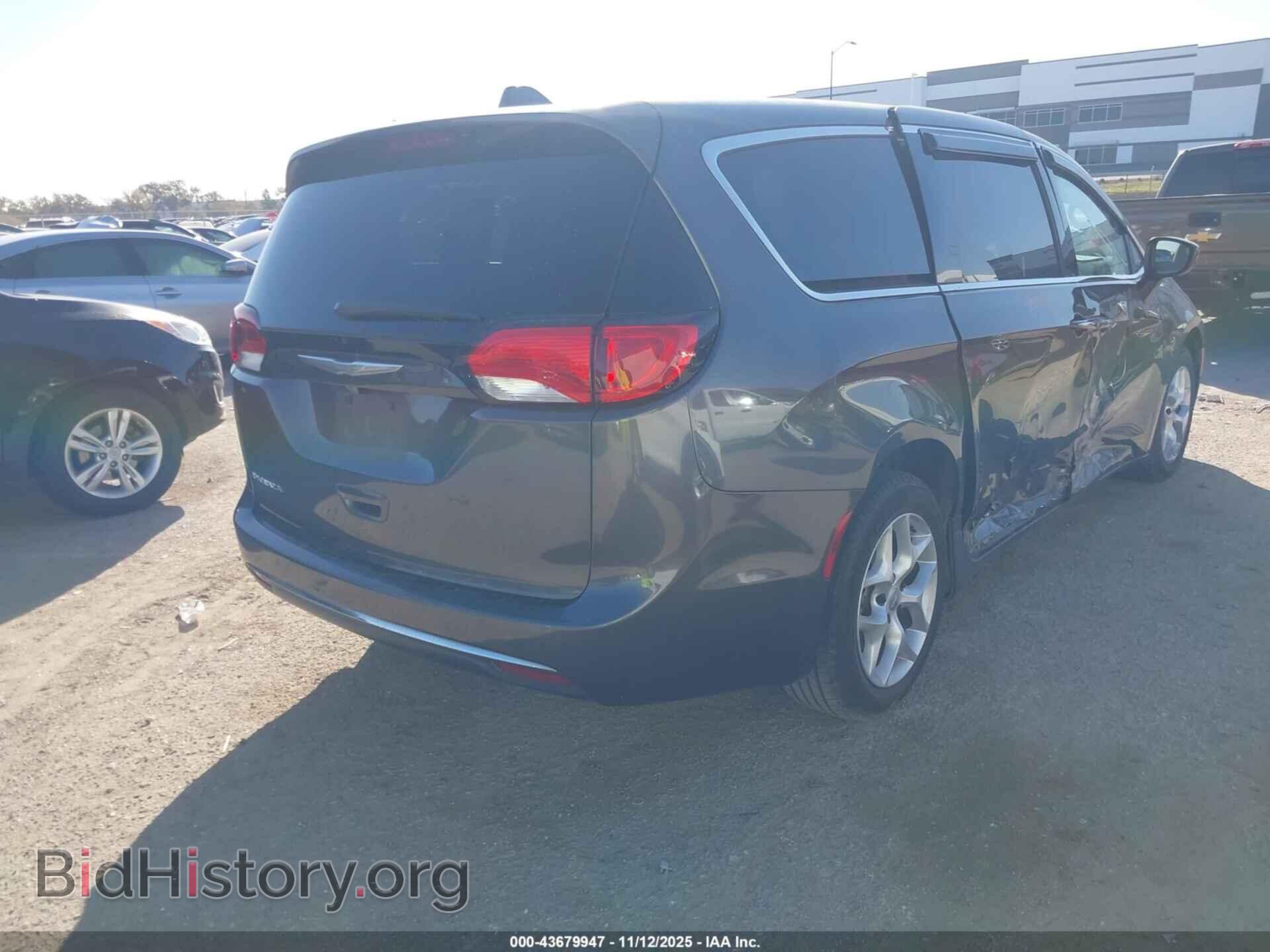 2017 CHRYSLER PACIFICA - VIN: 2C4RC1BG7HR841457 - Photo 4