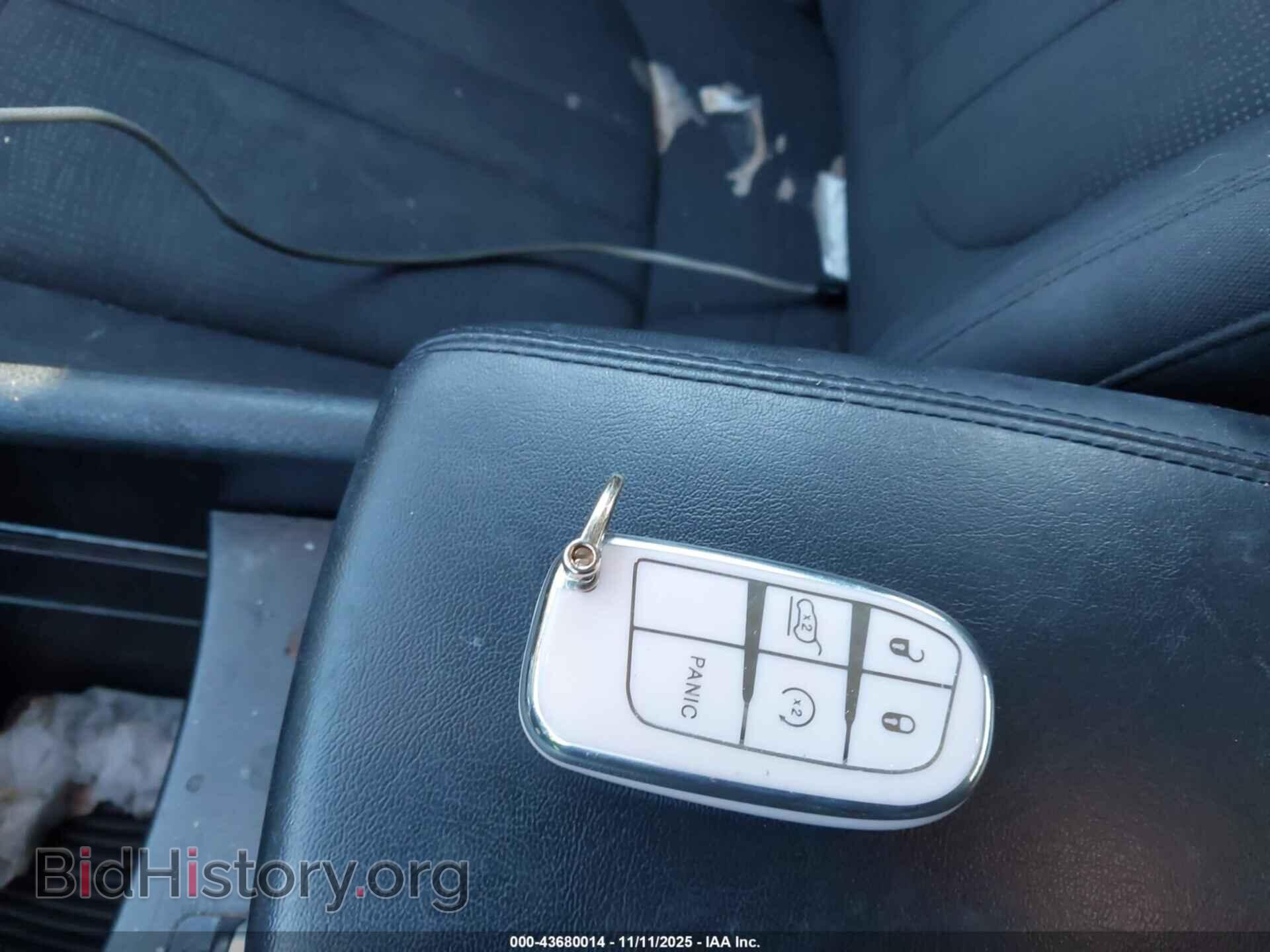 2015 CHRYSLER 200 - VIN: 1C3CCCAB8FN646828 - Фото 11