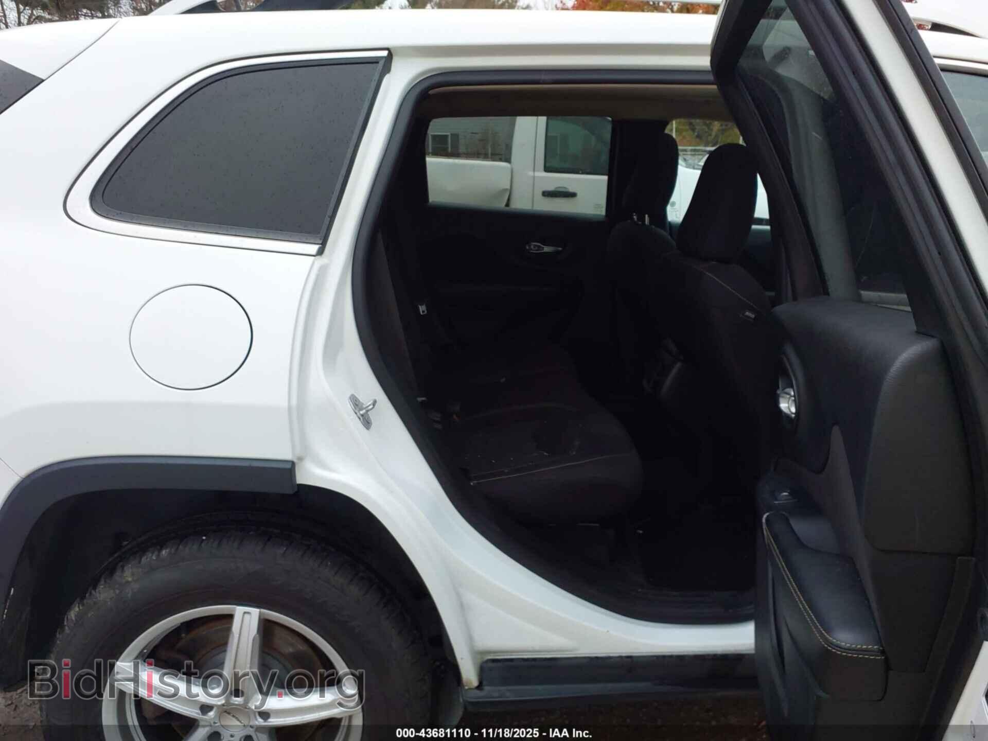 2016 JEEP CHEROKEE - VIN: 1C4PJMCB0GW371893 - Фото 8