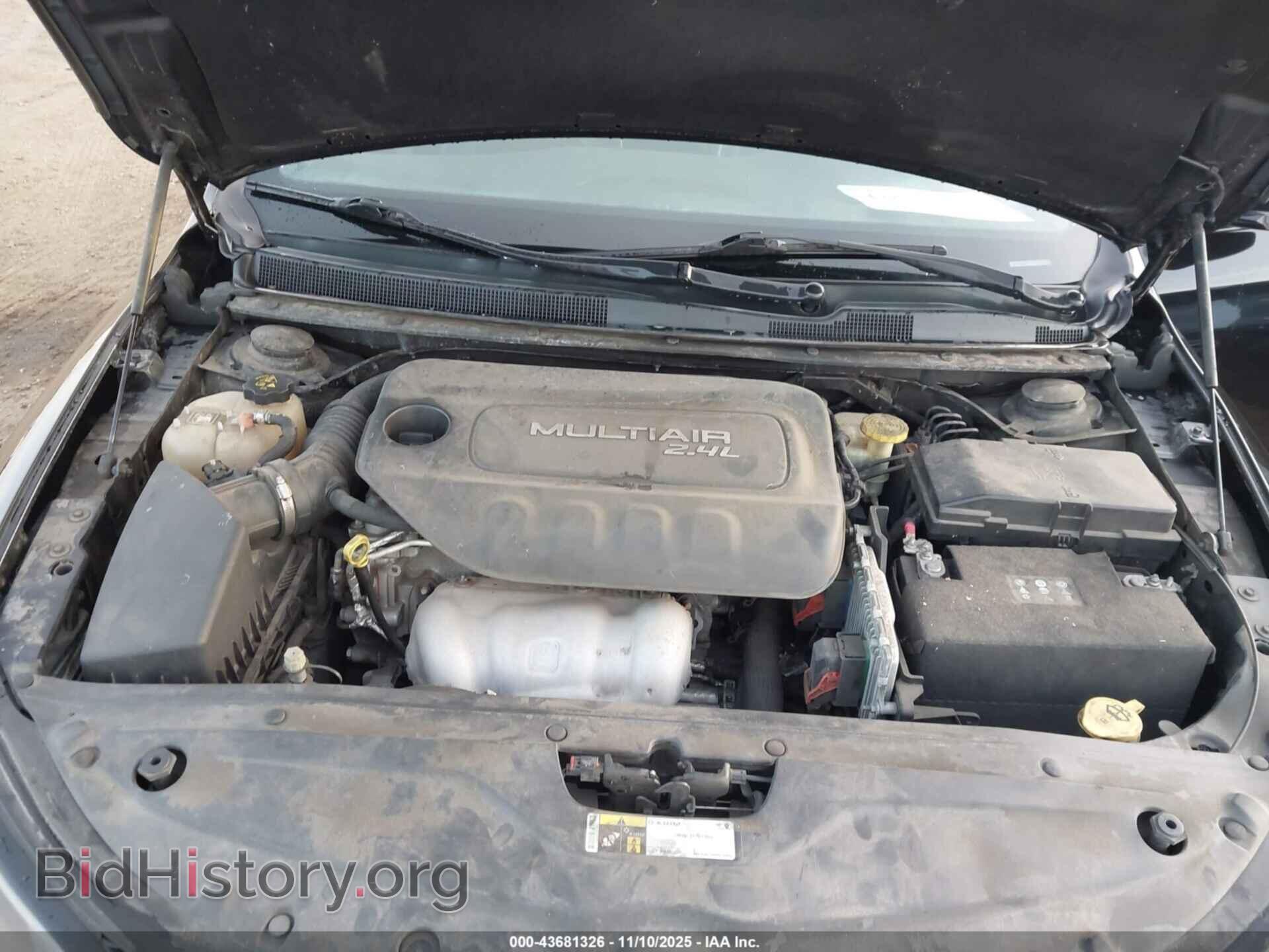 2015 CHRYSLER 200 - VIN: 1C3CCCBB1FN737096 - Фото 10