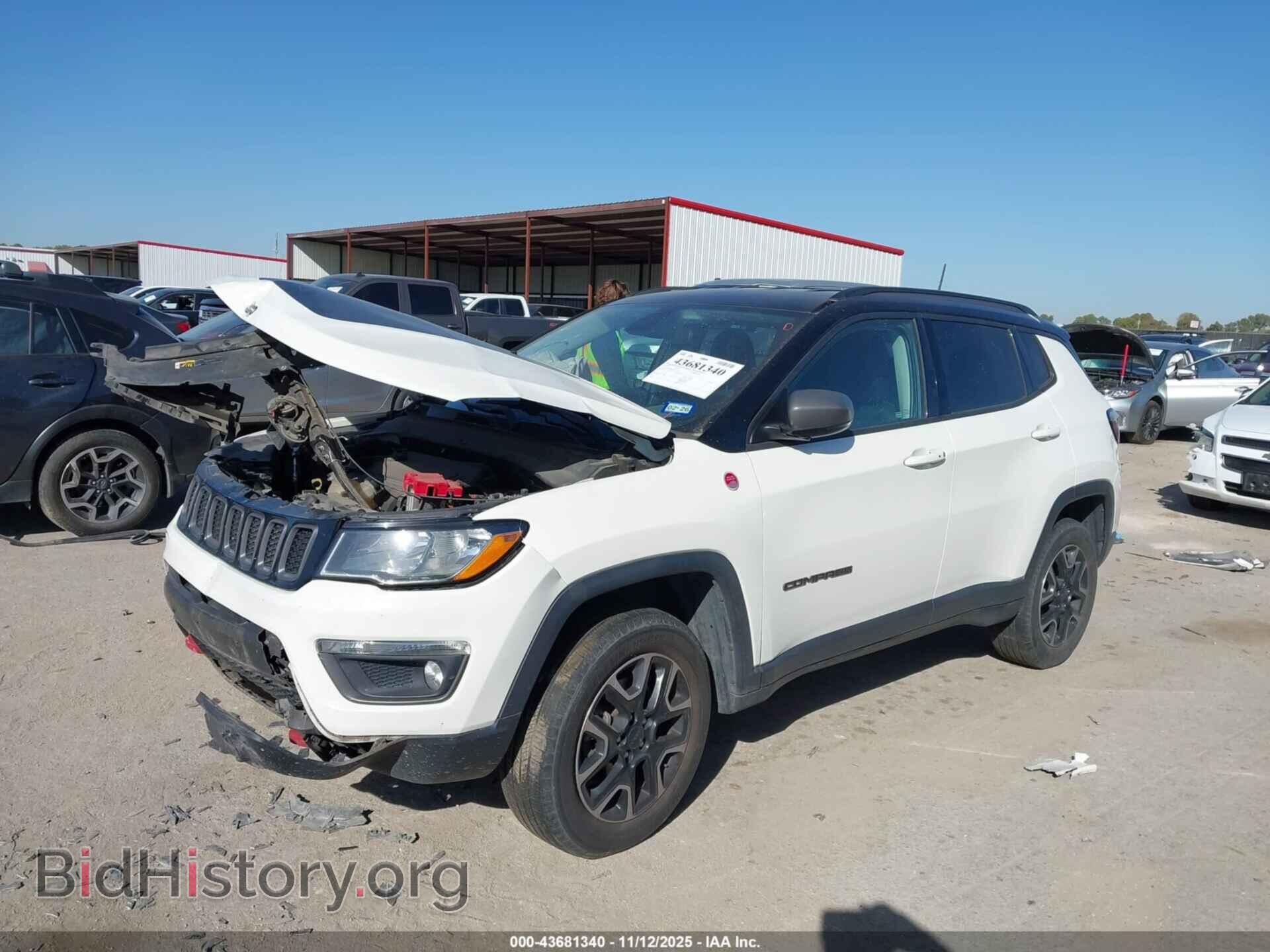 2019 JEEP COMPASS - VIN: 3C4NJDDB0KT671745 - Фото 2