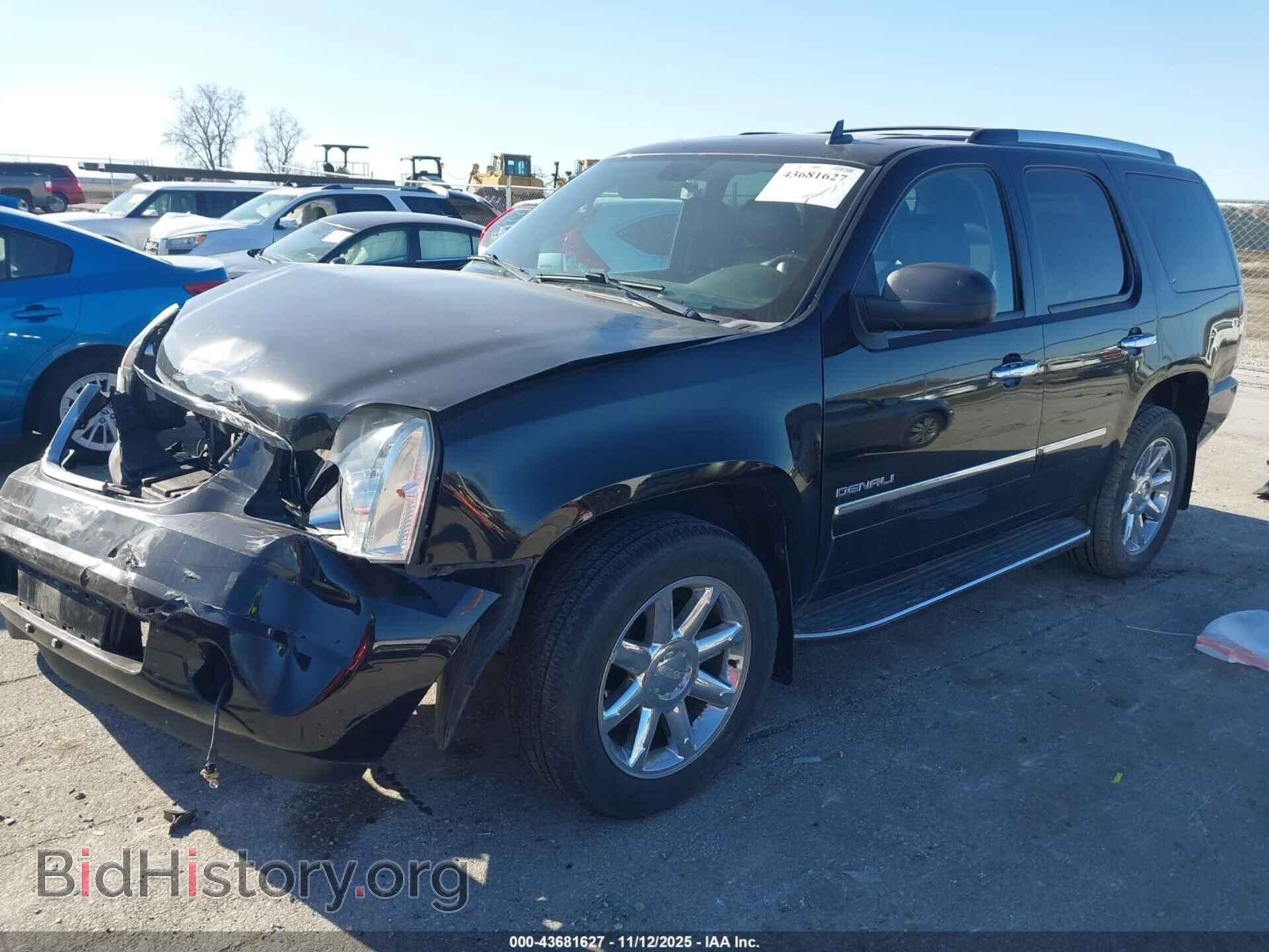 2011 GMC YUKON - VIN: 1GKS2EEF8BR172616 - Фото 2