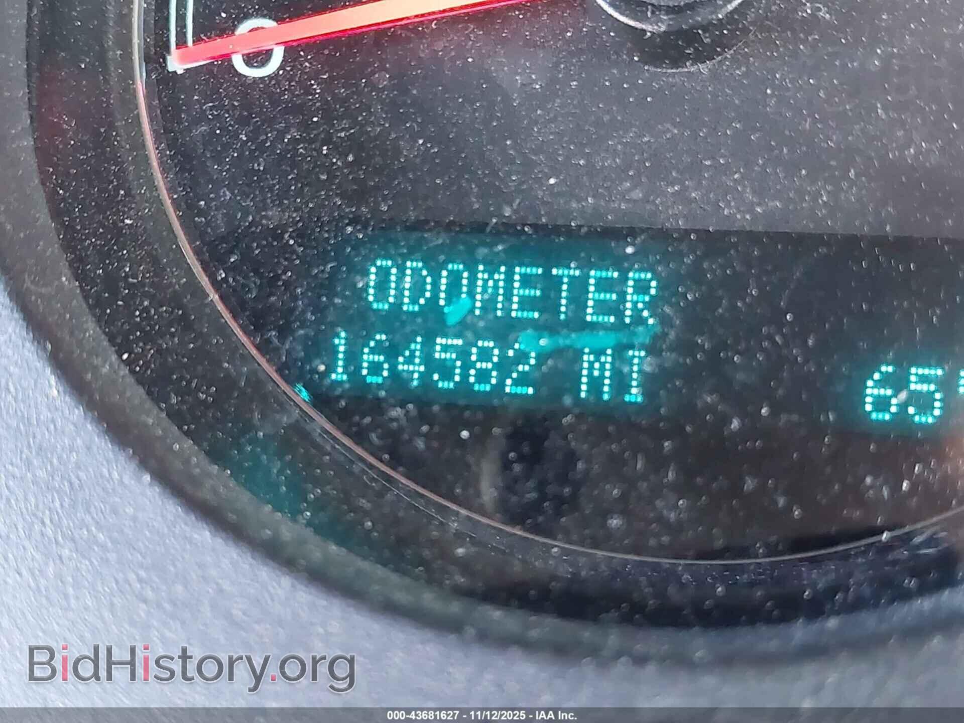 2011 GMC YUKON - VIN: 1GKS2EEF8BR172616 - Фото 15