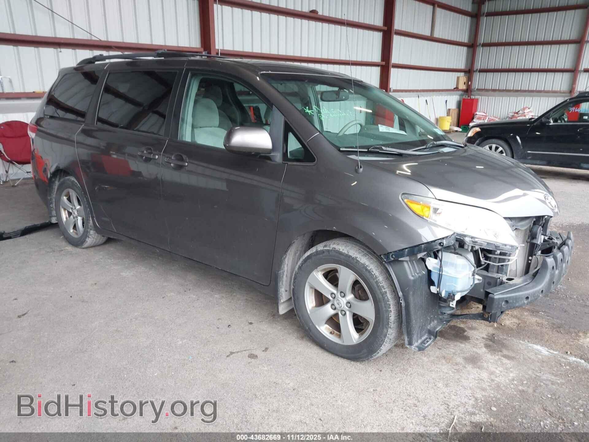 Фотография 5TDKK3DC0CS239980 - TOYOTA SIENNA 2012