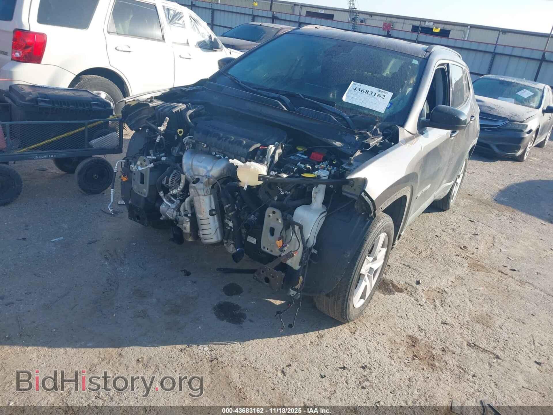 2022 JEEP COMPASS - VIN: 3C4NJCBB5NT137688 - Фото 2