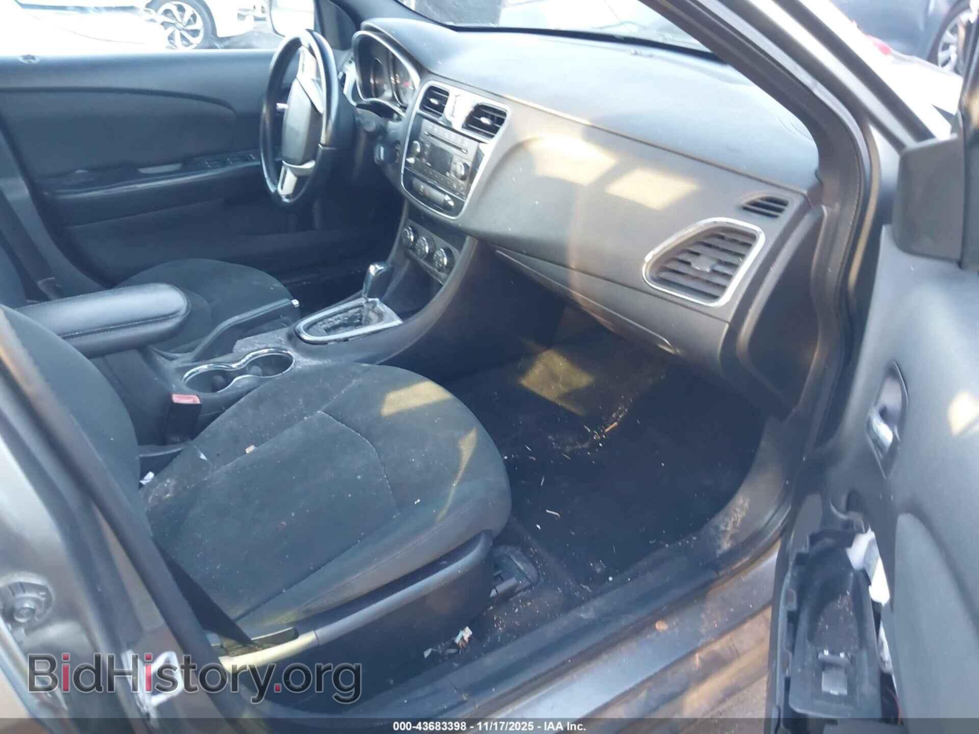 2011 CHRYSLER 200 - VIN: 1C3BC1FG4BN623948 - Фото 5