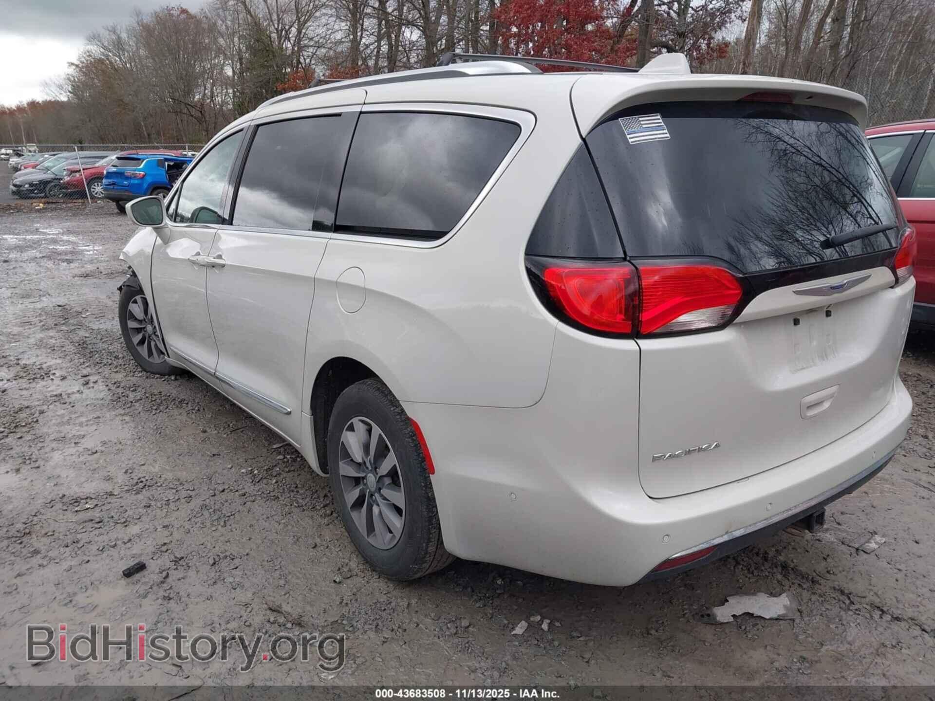 2019 CHRYSLER PACIFICA - VIN: 2C4RC1EG7KR702464 - Photo 3