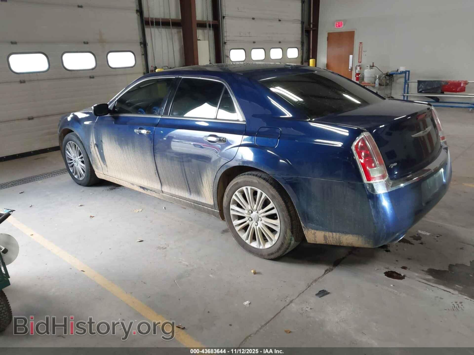 2014 CHRYSLER 300C - VIN: 2C3CCAKG1EH273296 - Фото 3
